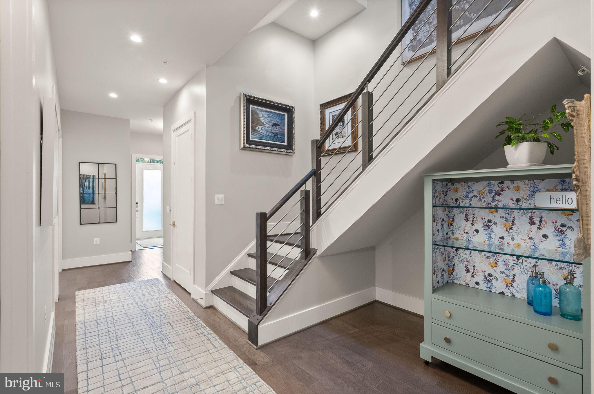 ONE LOUDOUN - Residential