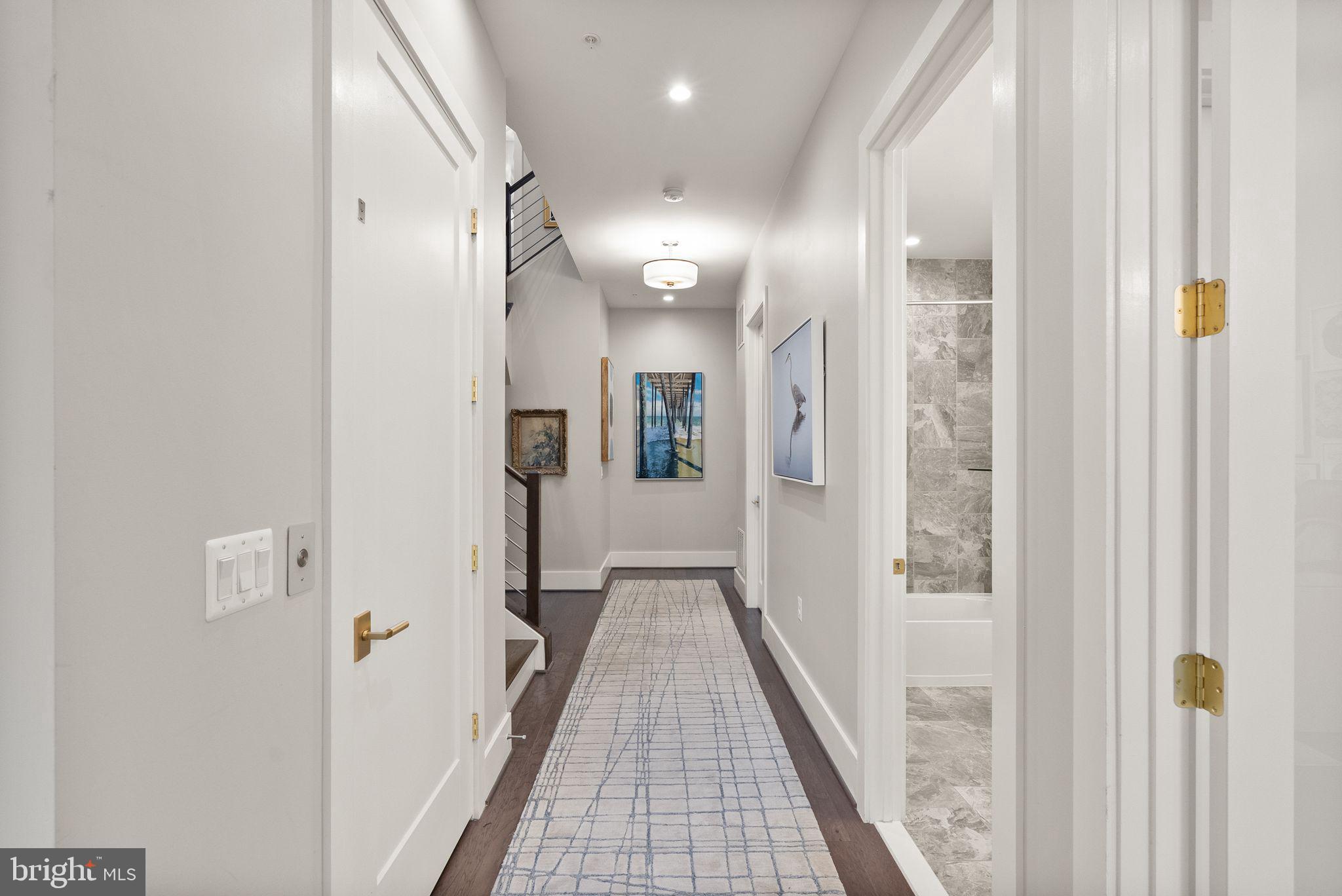 ONE LOUDOUN - Residential