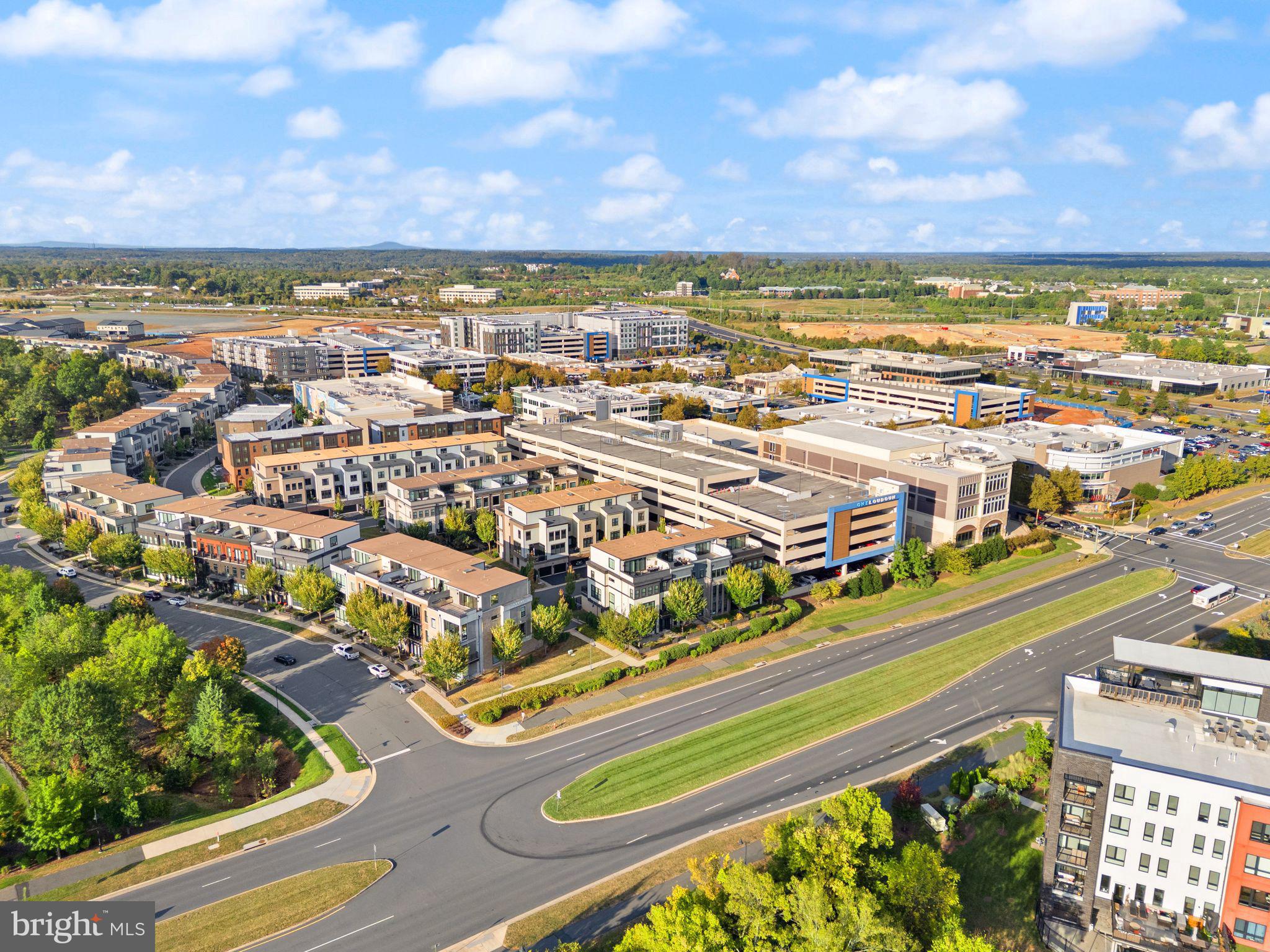 ONE LOUDOUN - Residential