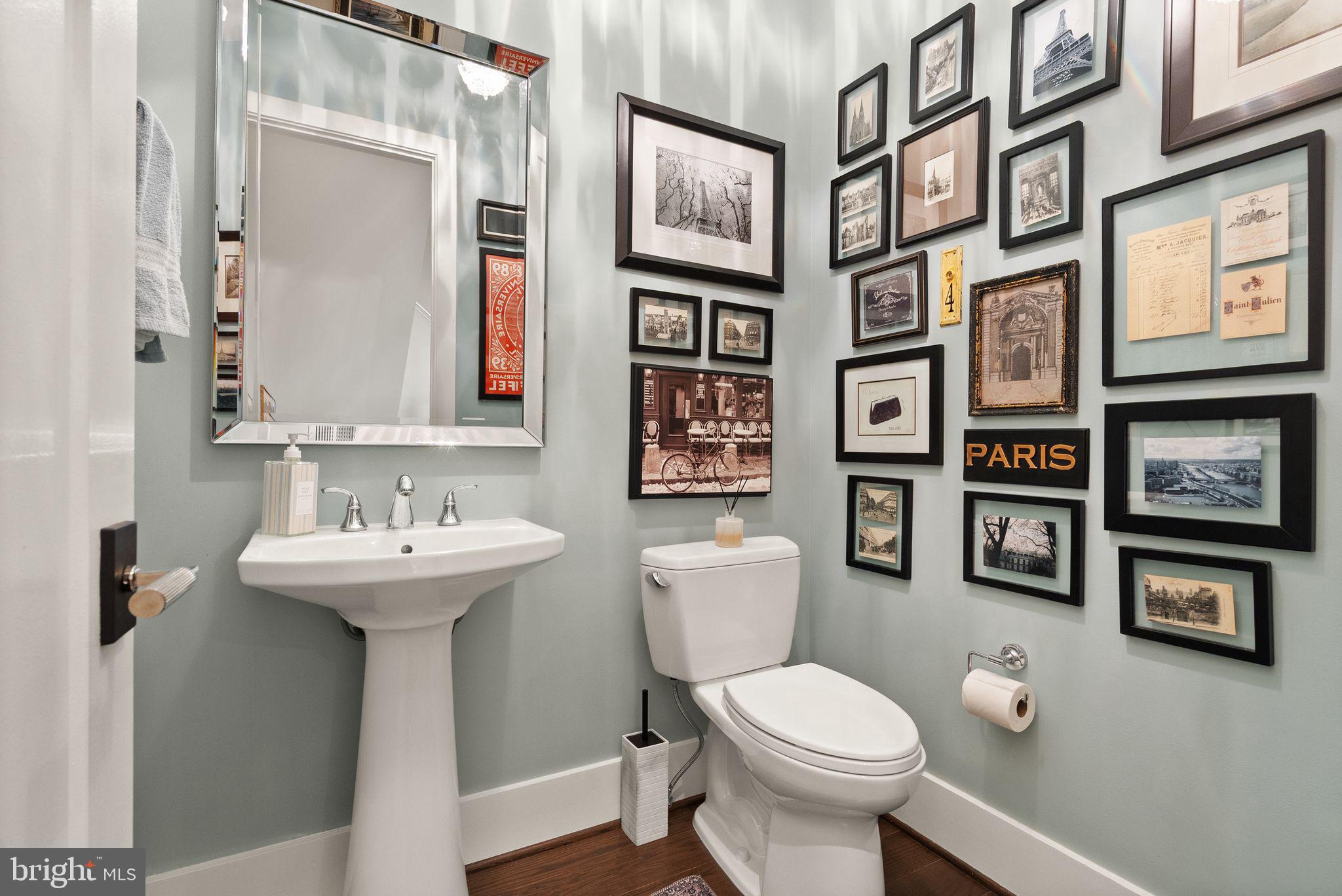 ONE LOUDOUN - Residential