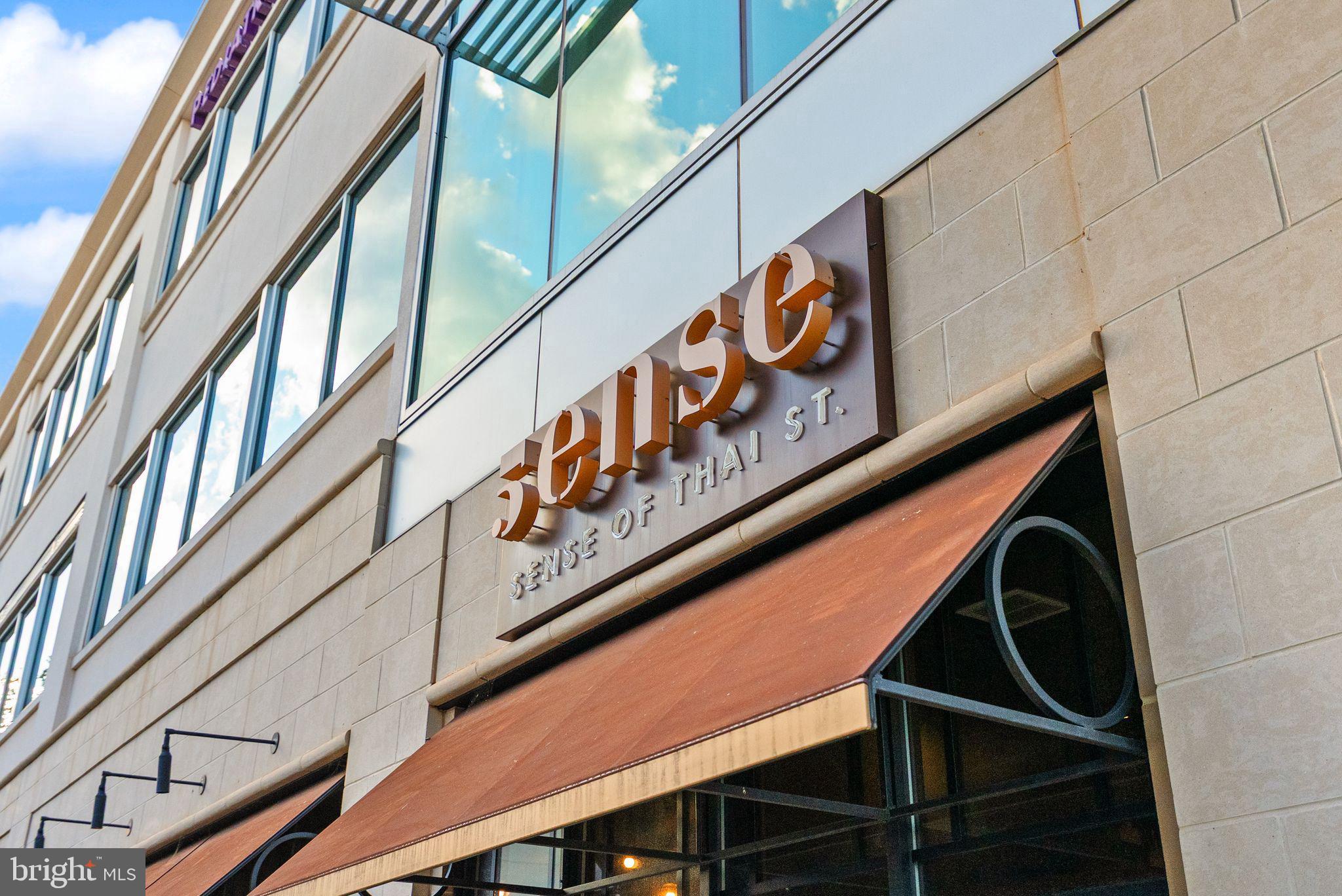 ONE LOUDOUN - Residential