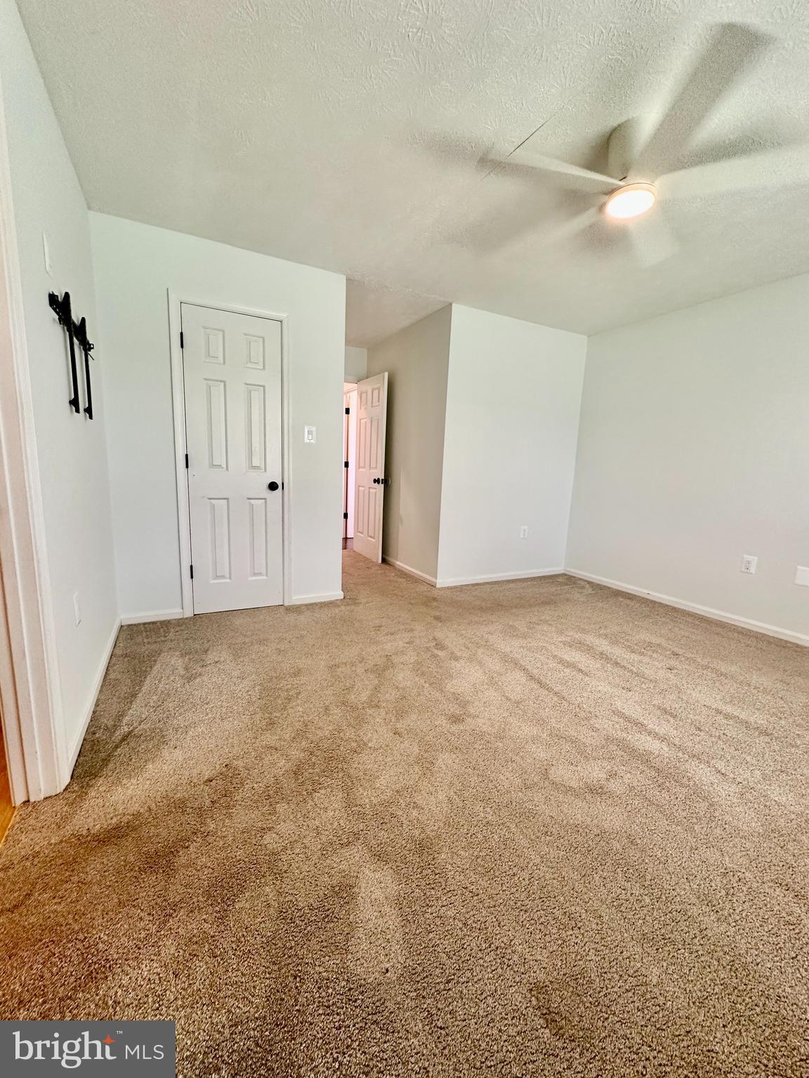 PEMBRIDGE HEIGHTS - Residential Lease