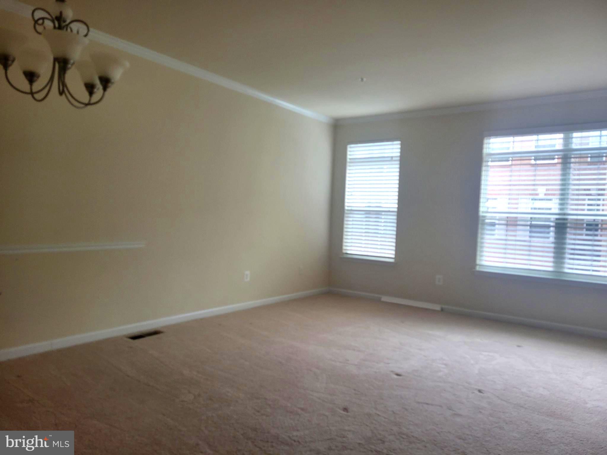 GATEWAY COMMONS - Residential Lease