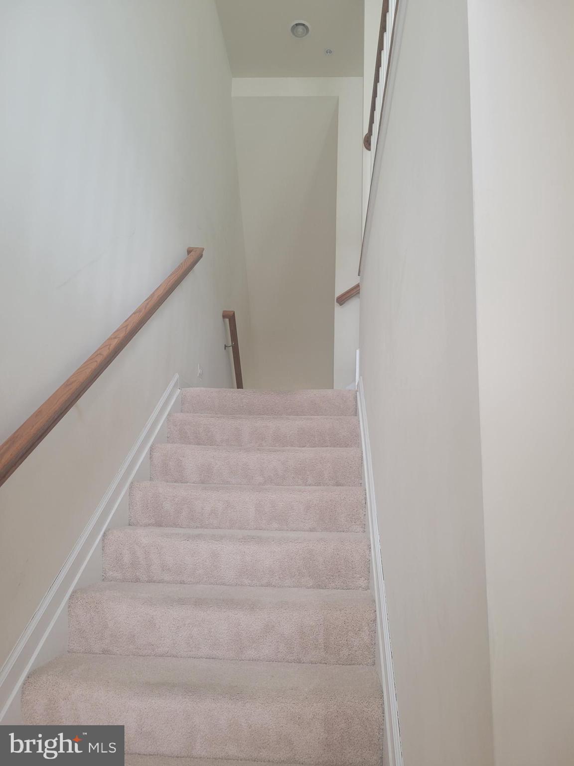 GATEWAY COMMONS - Residential Lease