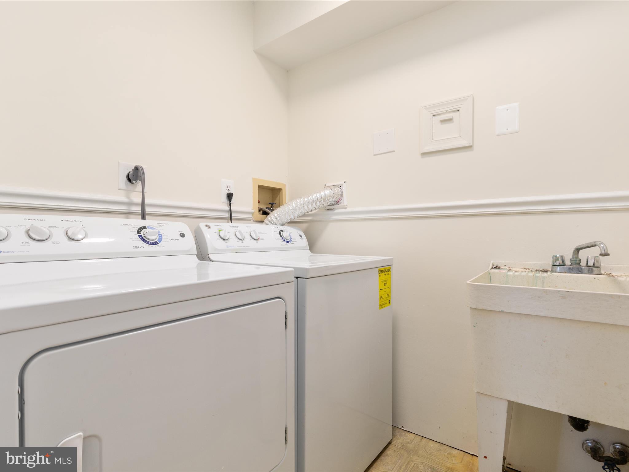 PLEASANT VALLEY - Residential