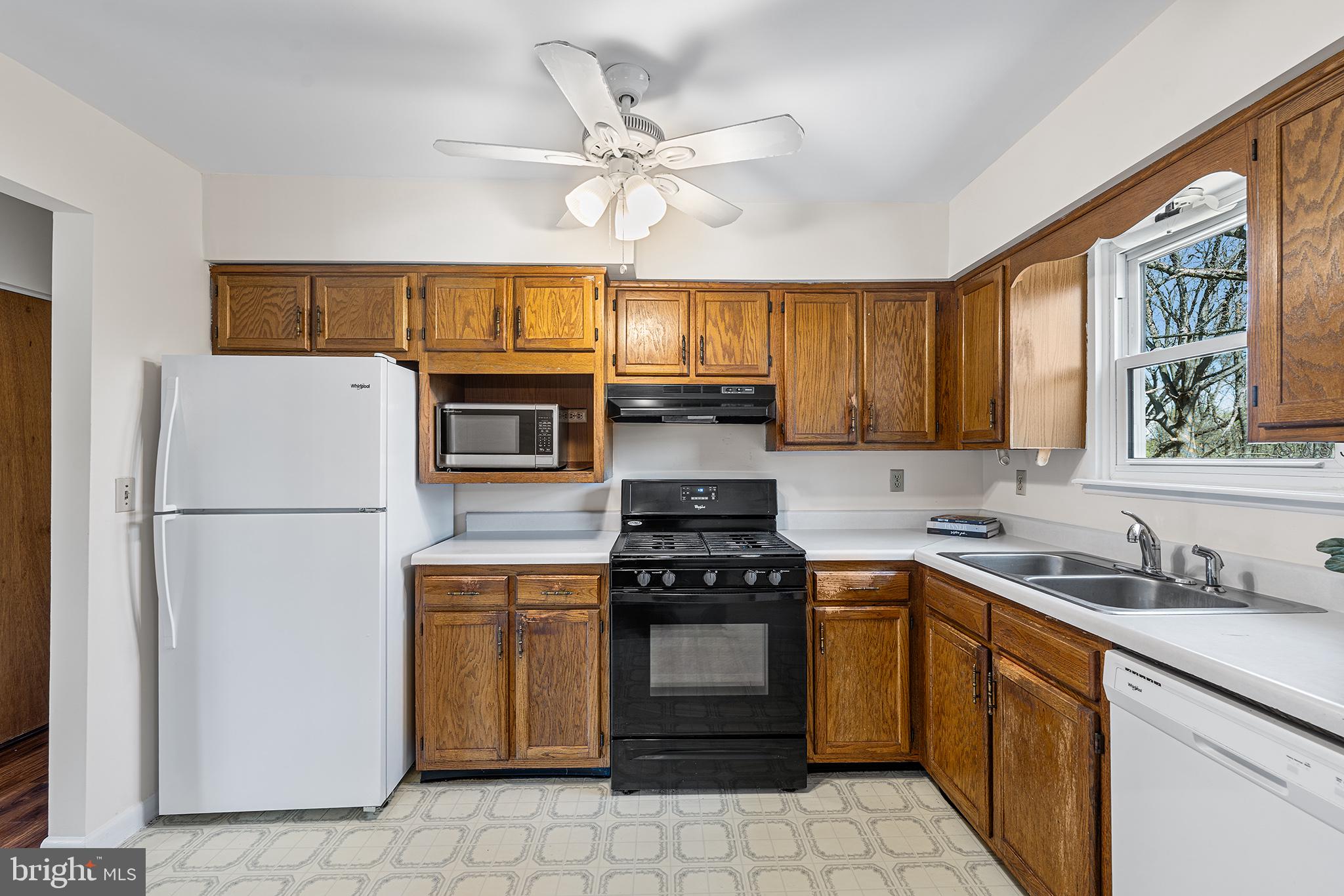 SPRINGETTSBURY TWP - Residential