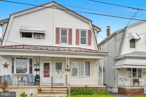 Townhouse For Sale - 108 S South Fourth Street<br/> FRACKVILLE, PA 17931