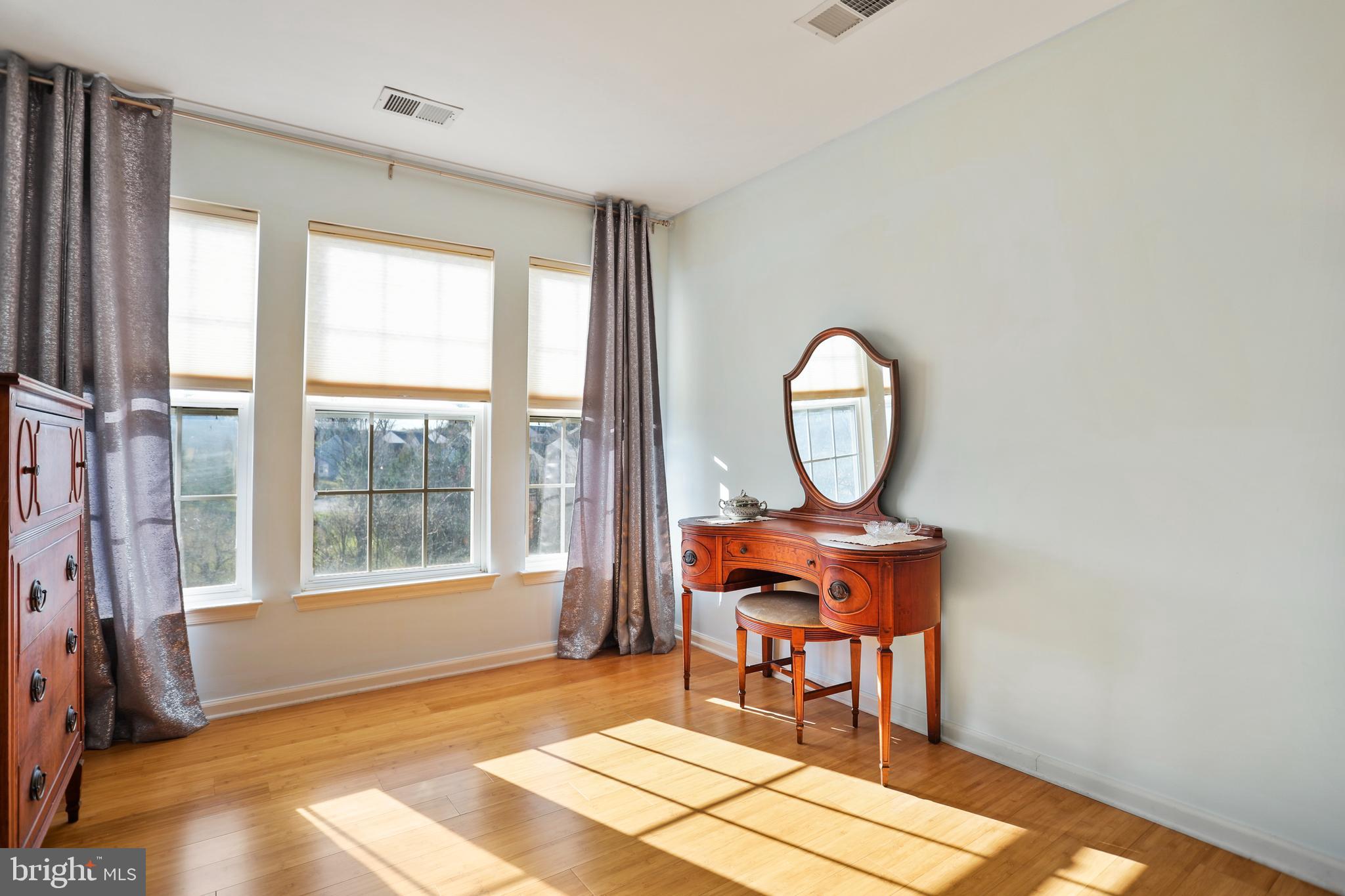 BRUNSWICK - Residential