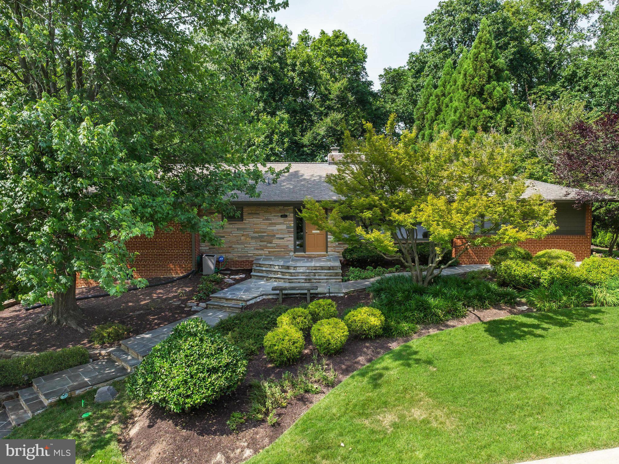 TULIP HILL - Residential