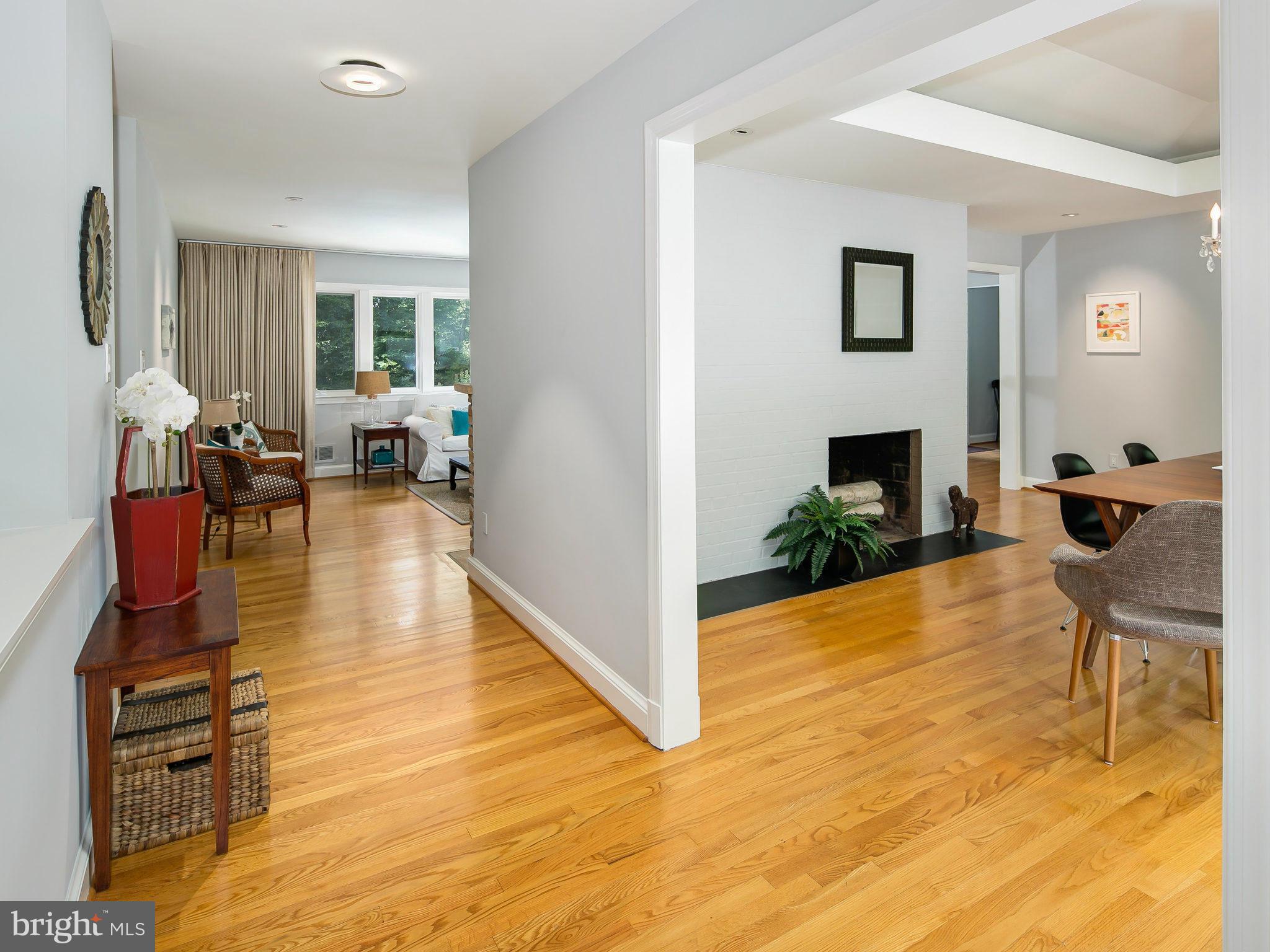 TULIP HILL - Residential