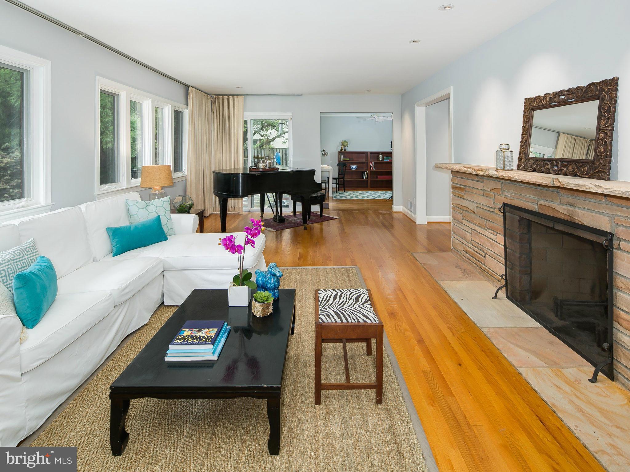 TULIP HILL - Residential