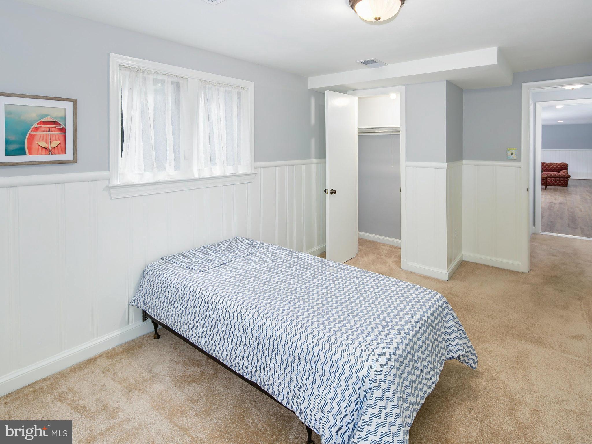 TULIP HILL - Residential