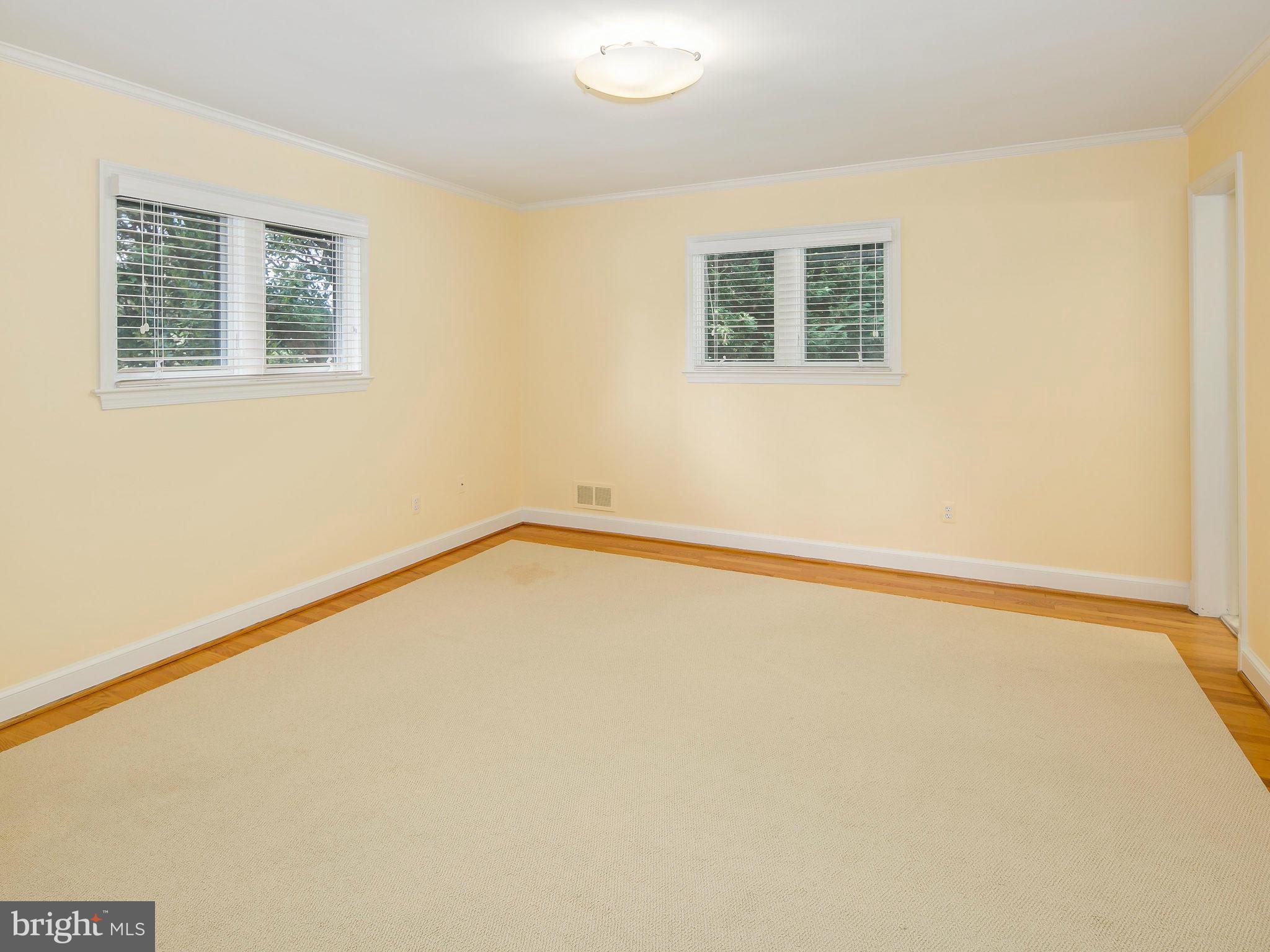 TULIP HILL - Residential