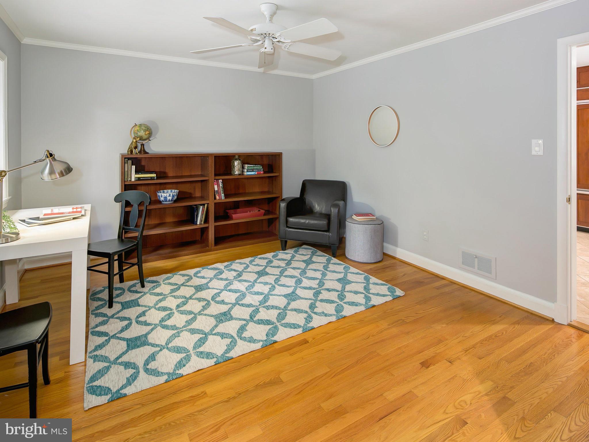 TULIP HILL - Residential