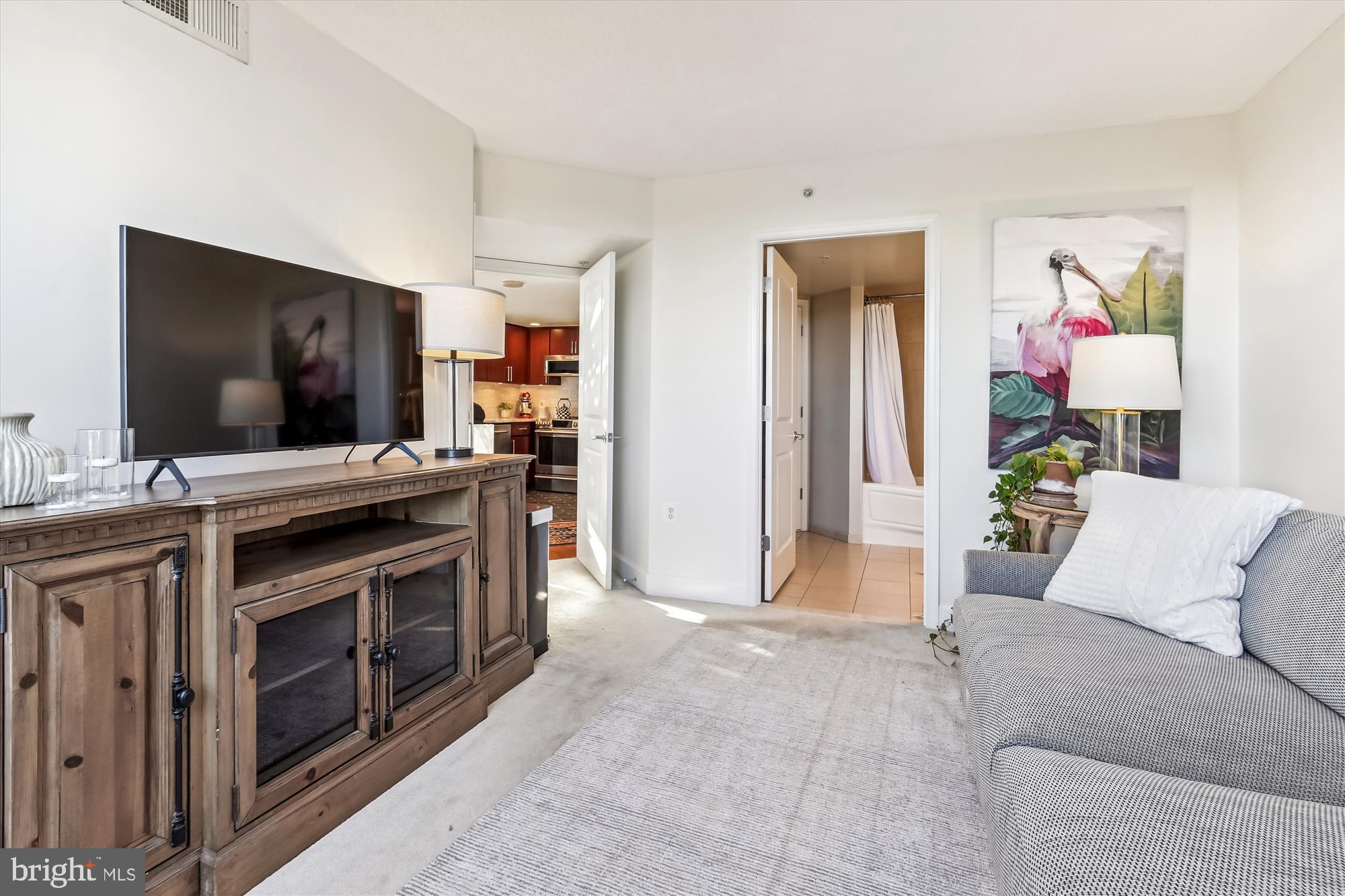 CARLTON HOUSE - Residential