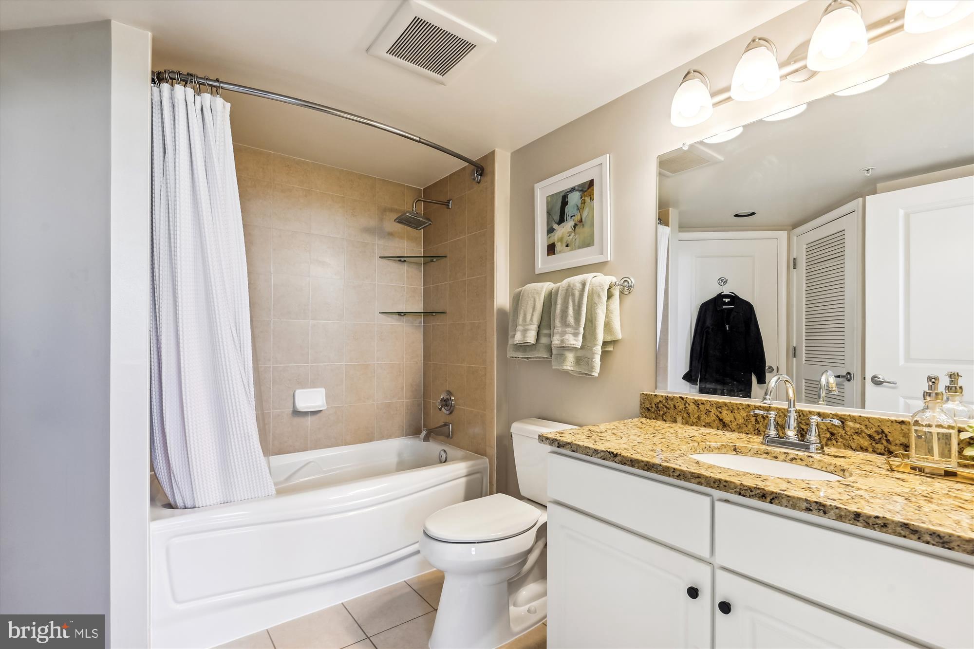 CARLTON HOUSE - Residential