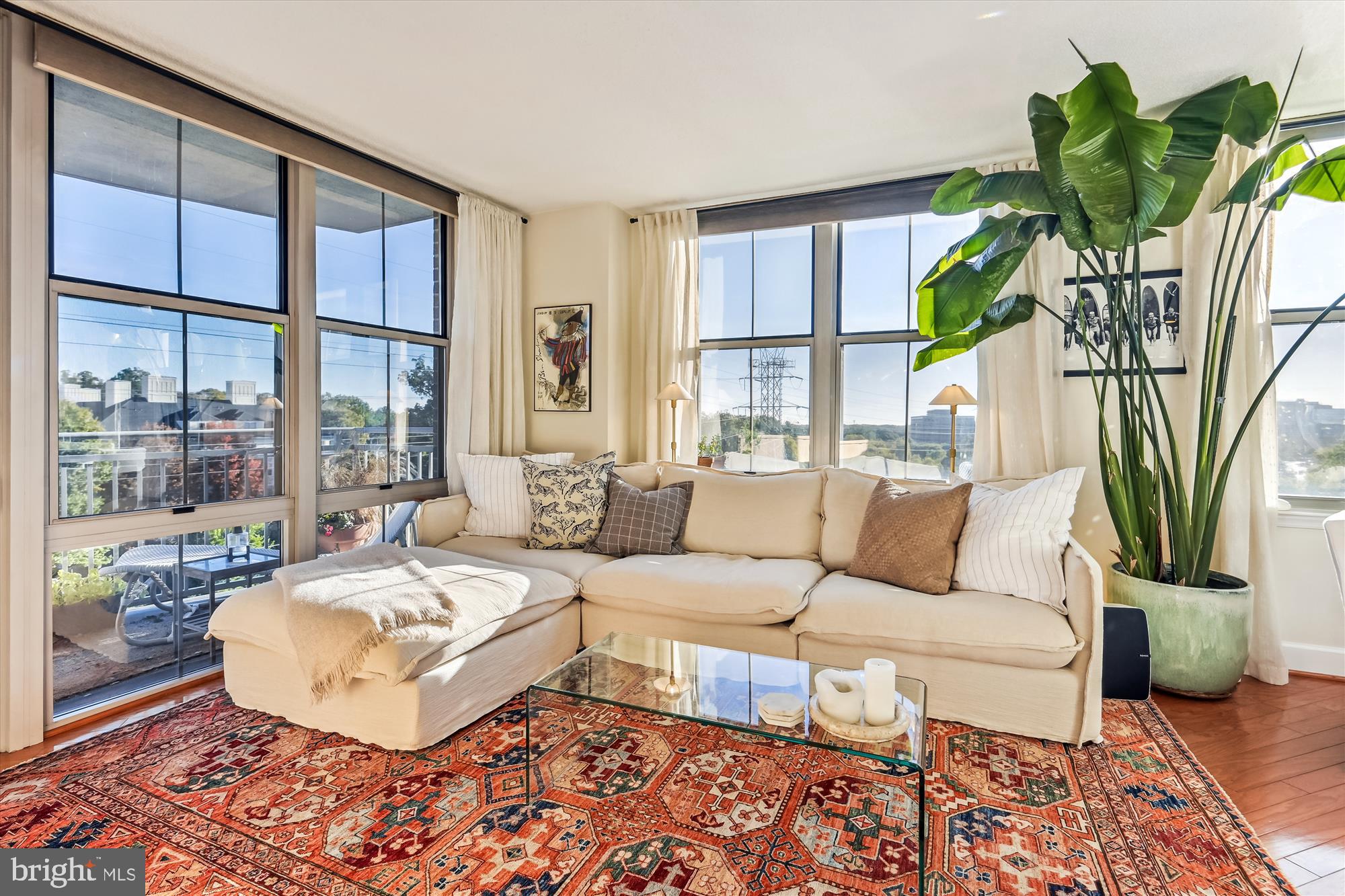 CARLTON HOUSE - Residential