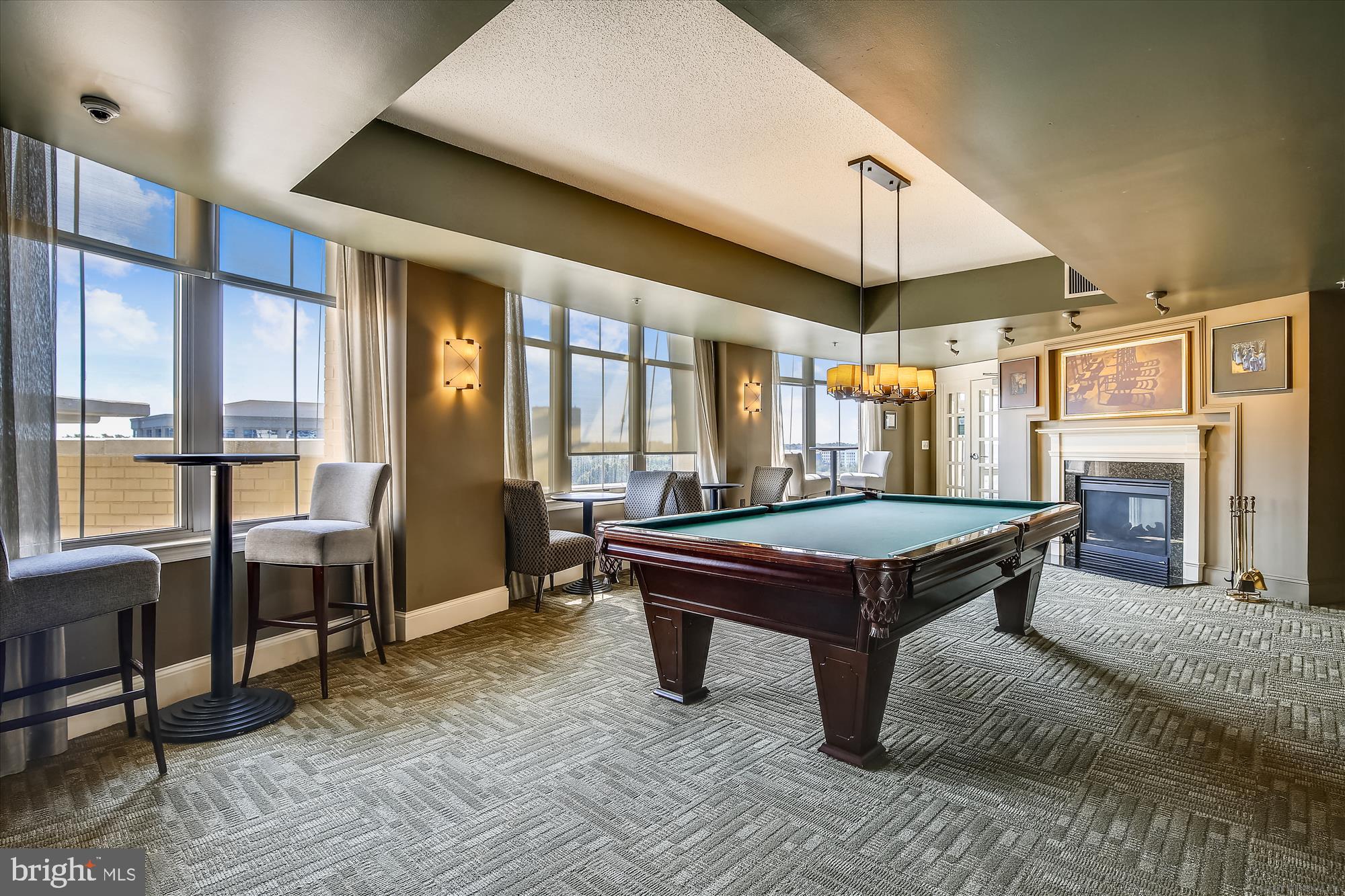 CARLTON HOUSE - Residential