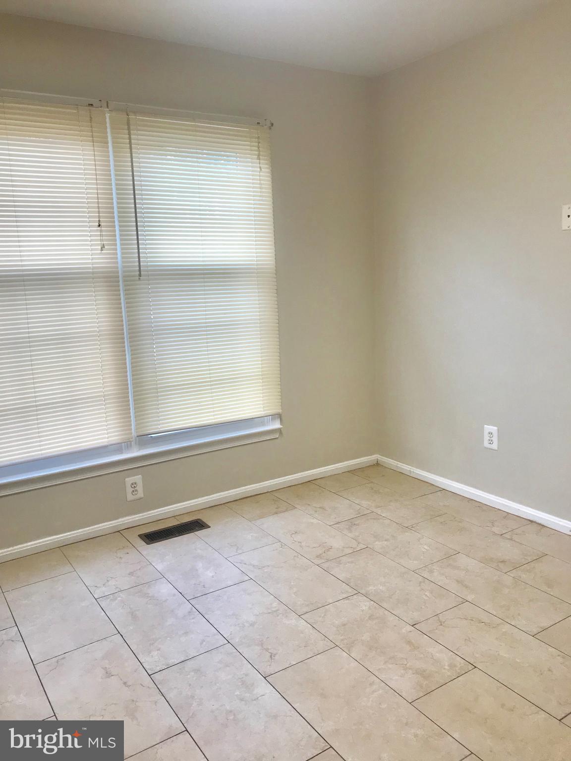 LAYHILL SQUARE - Residential Lease