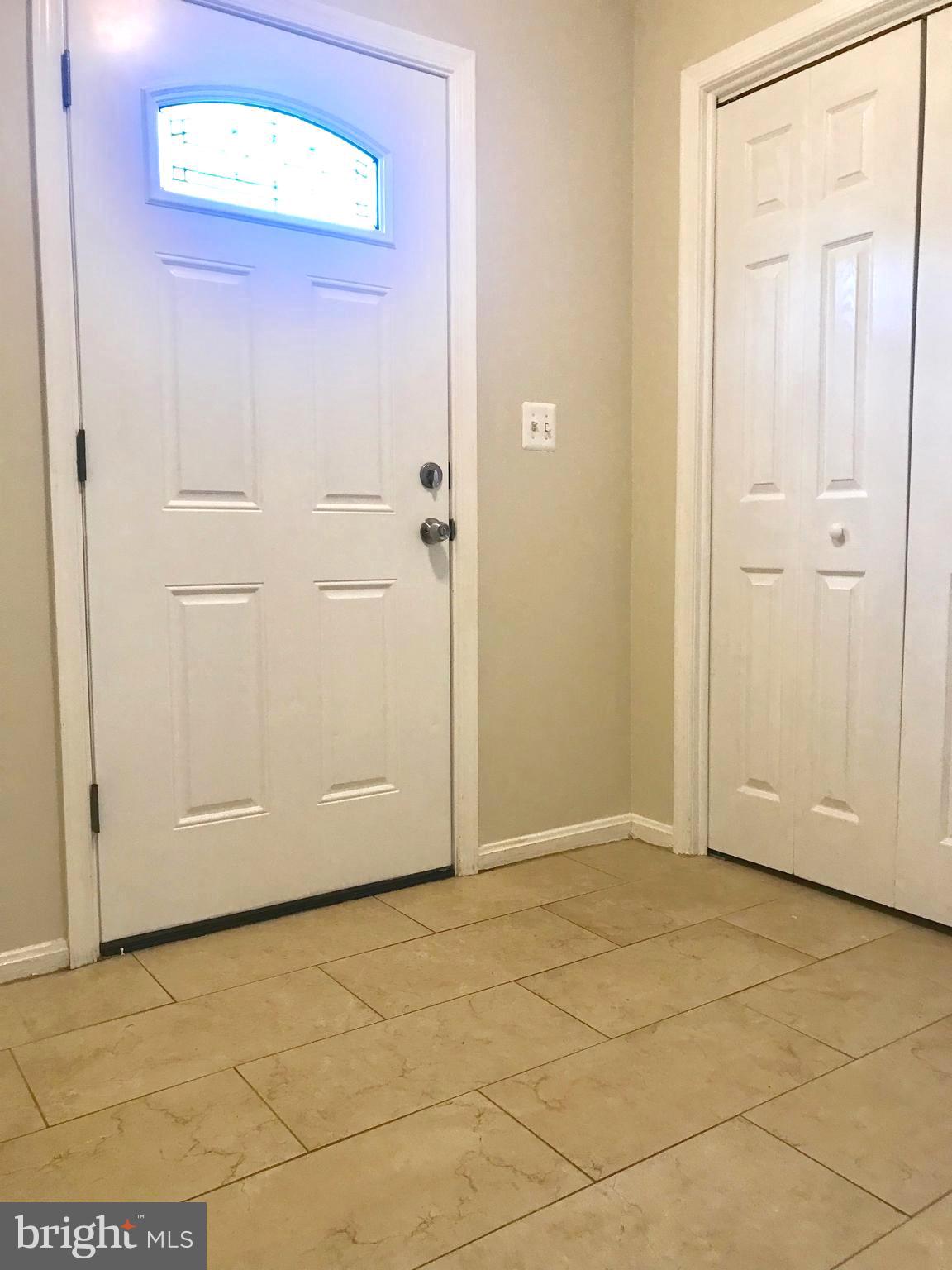 LAYHILL SQUARE - Residential Lease