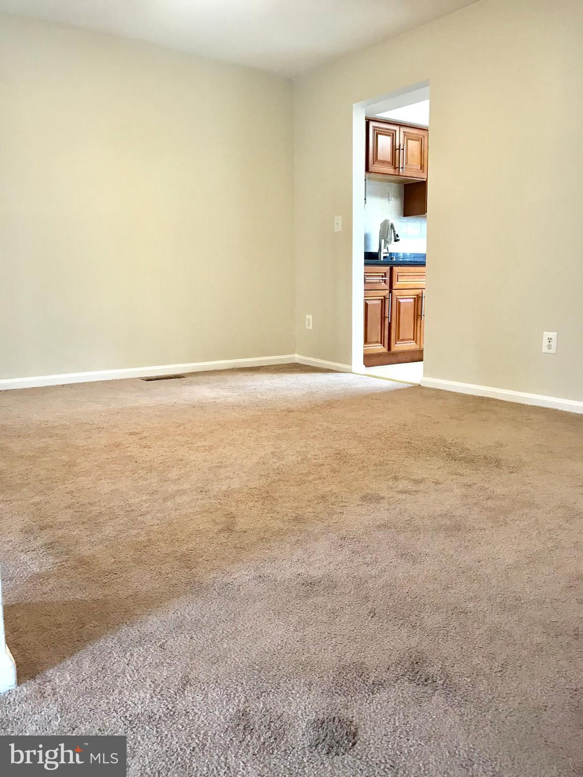 LAYHILL SQUARE - Residential Lease