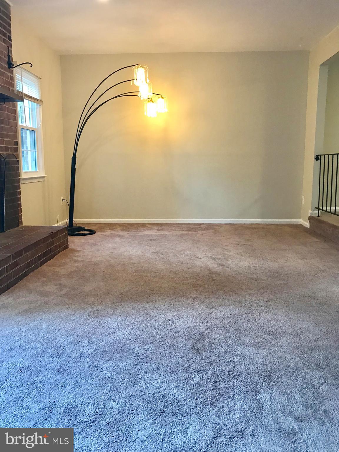 LAYHILL SQUARE - Residential Lease