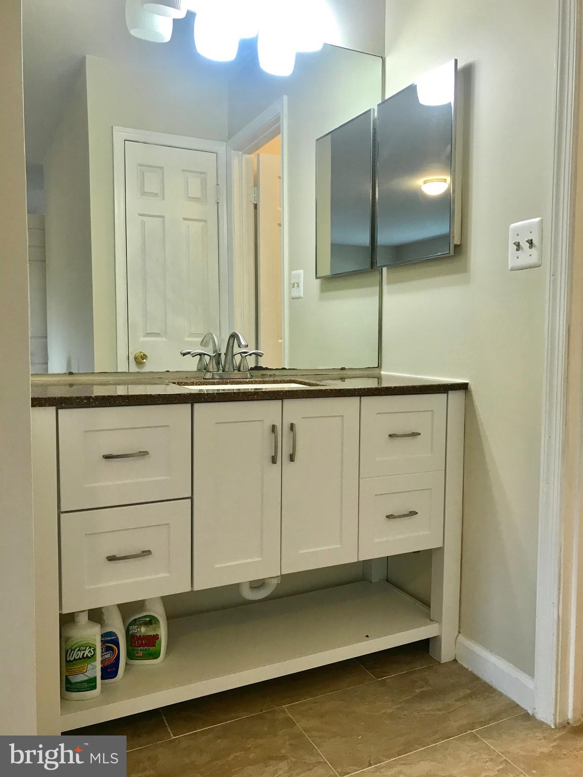 LAYHILL SQUARE - Residential Lease