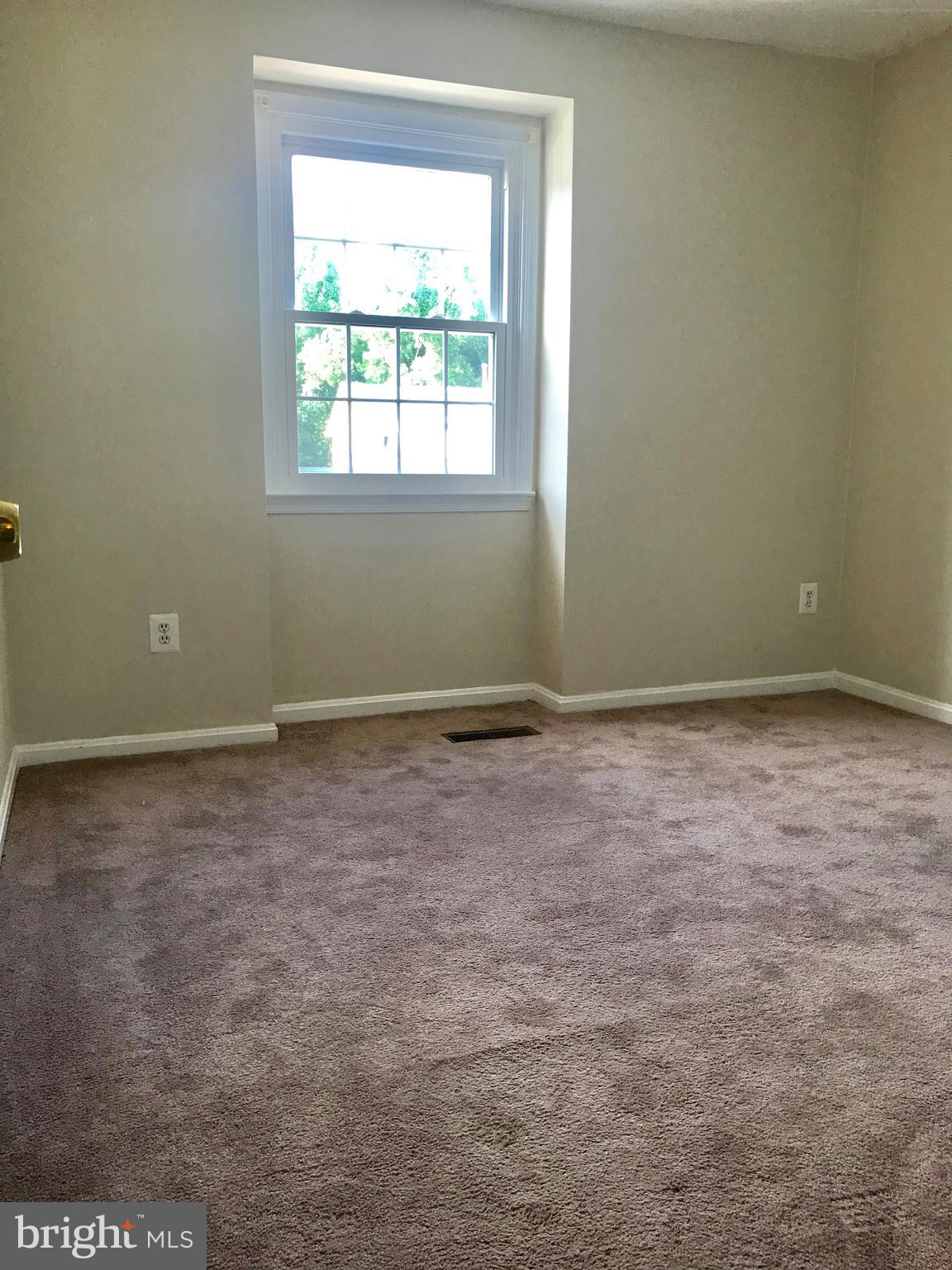 LAYHILL SQUARE - Residential Lease