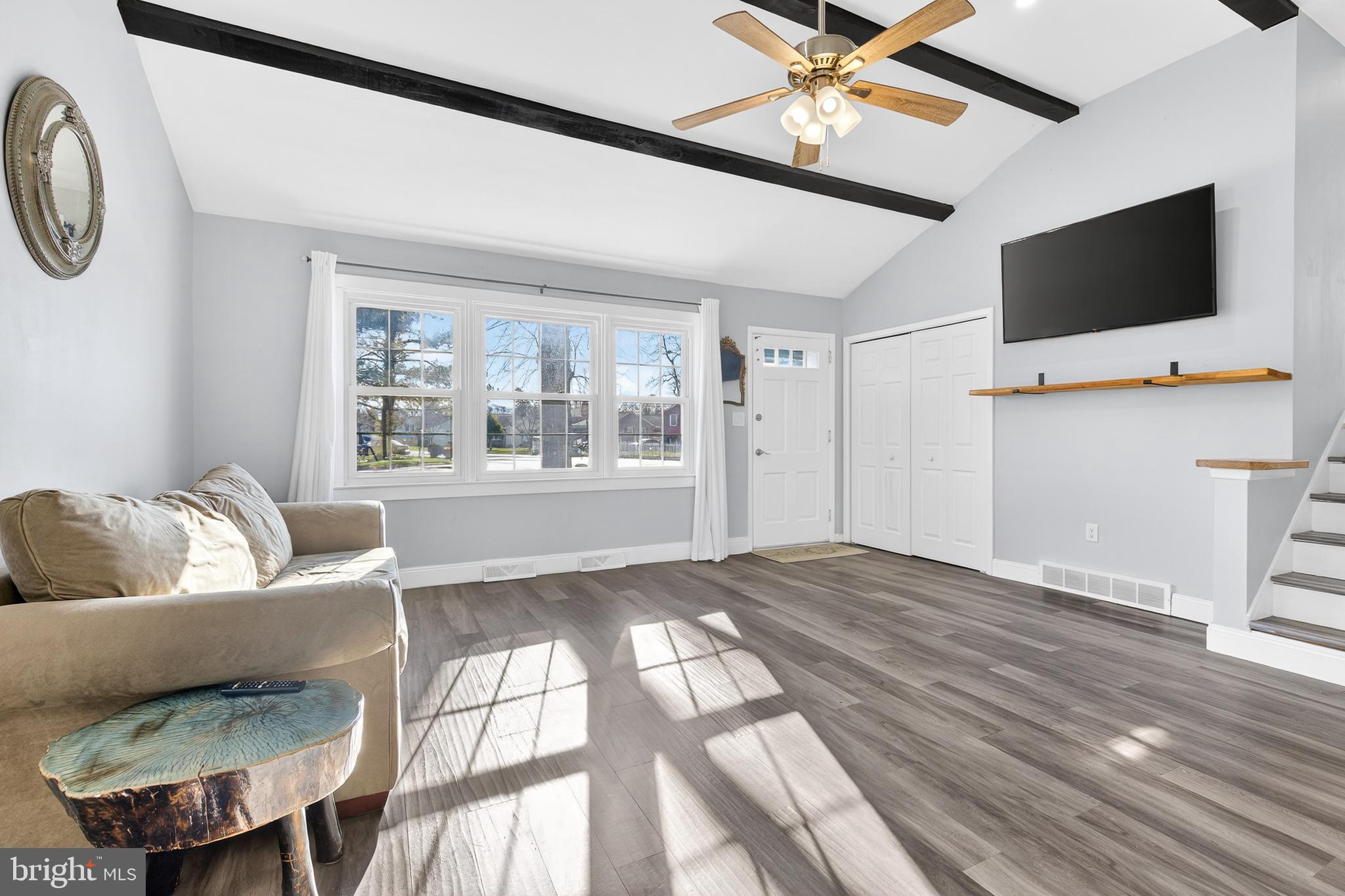 QUAKER HILLS - Residential