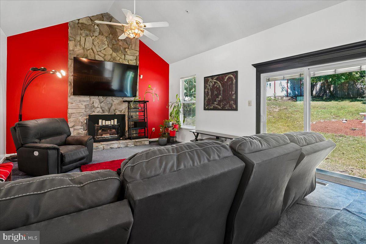 10606 BIRDIE LANE
