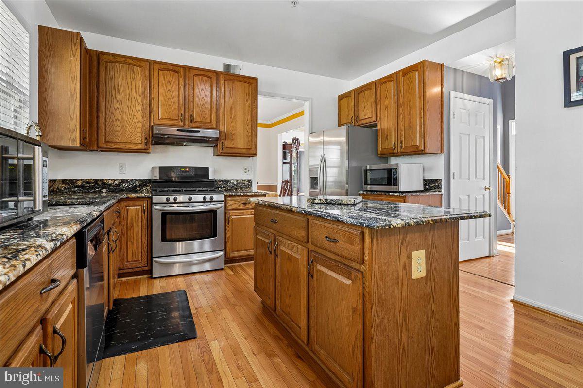 10606 BIRDIE LANE