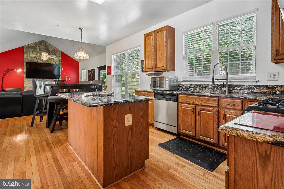 10606 BIRDIE LANE