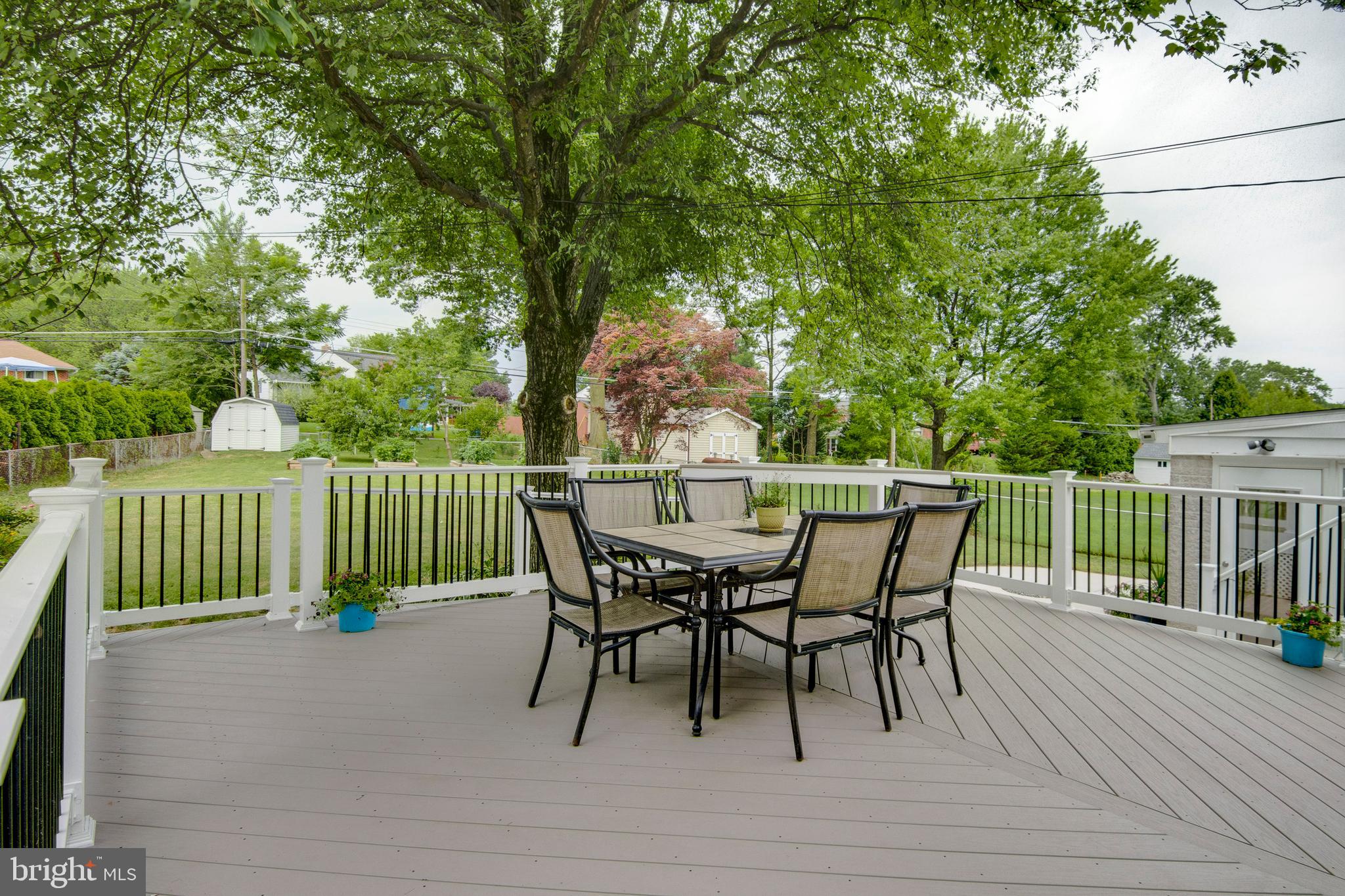 DULANEY VILLAGE - Residential