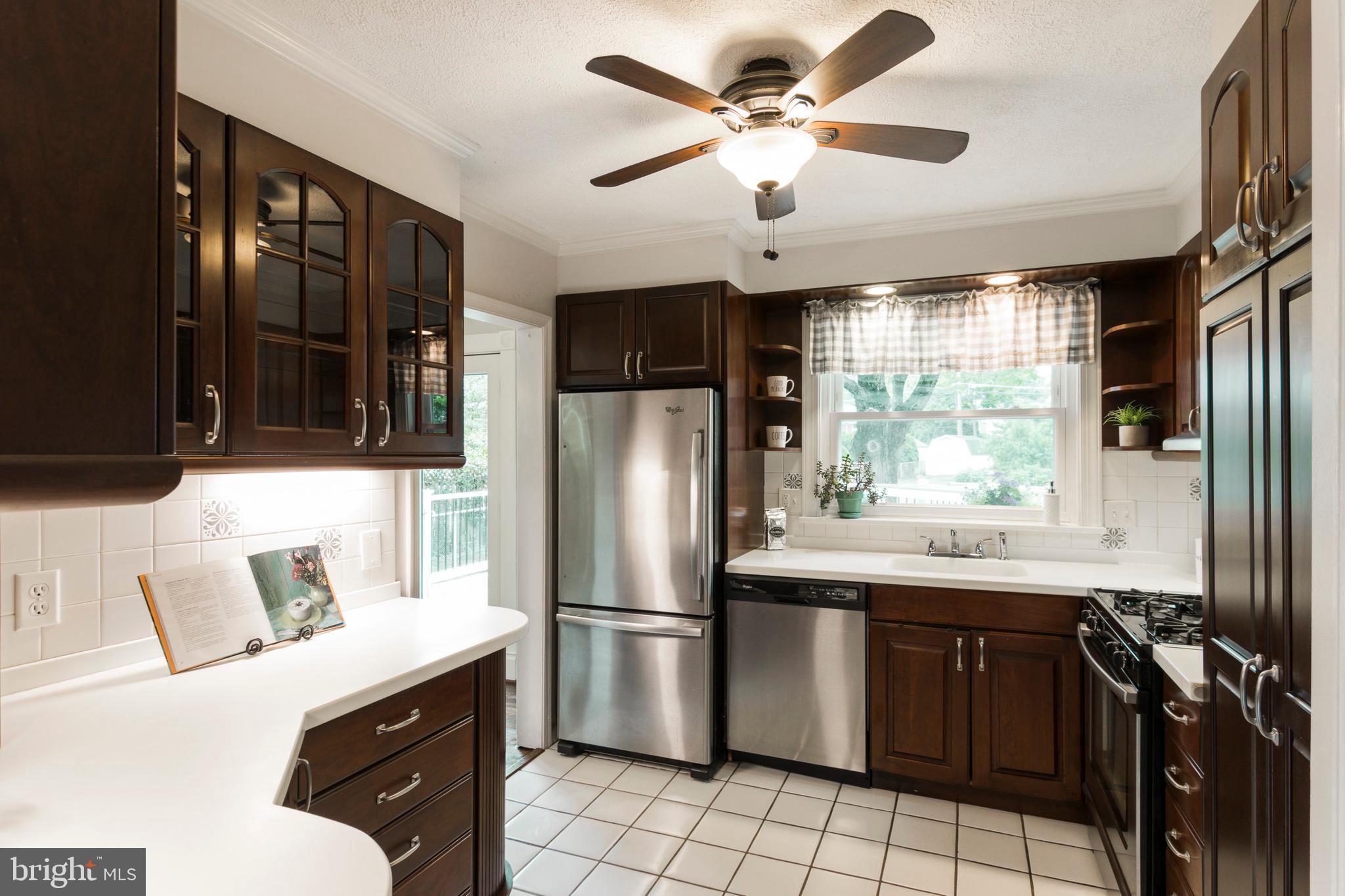 DULANEY VILLAGE - Residential