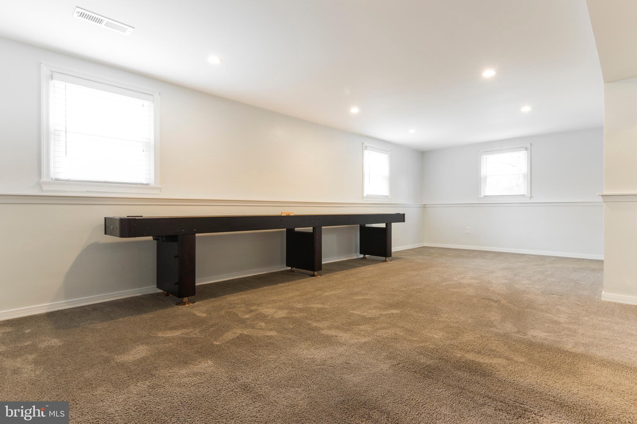 DULANEY VILLAGE - Residential