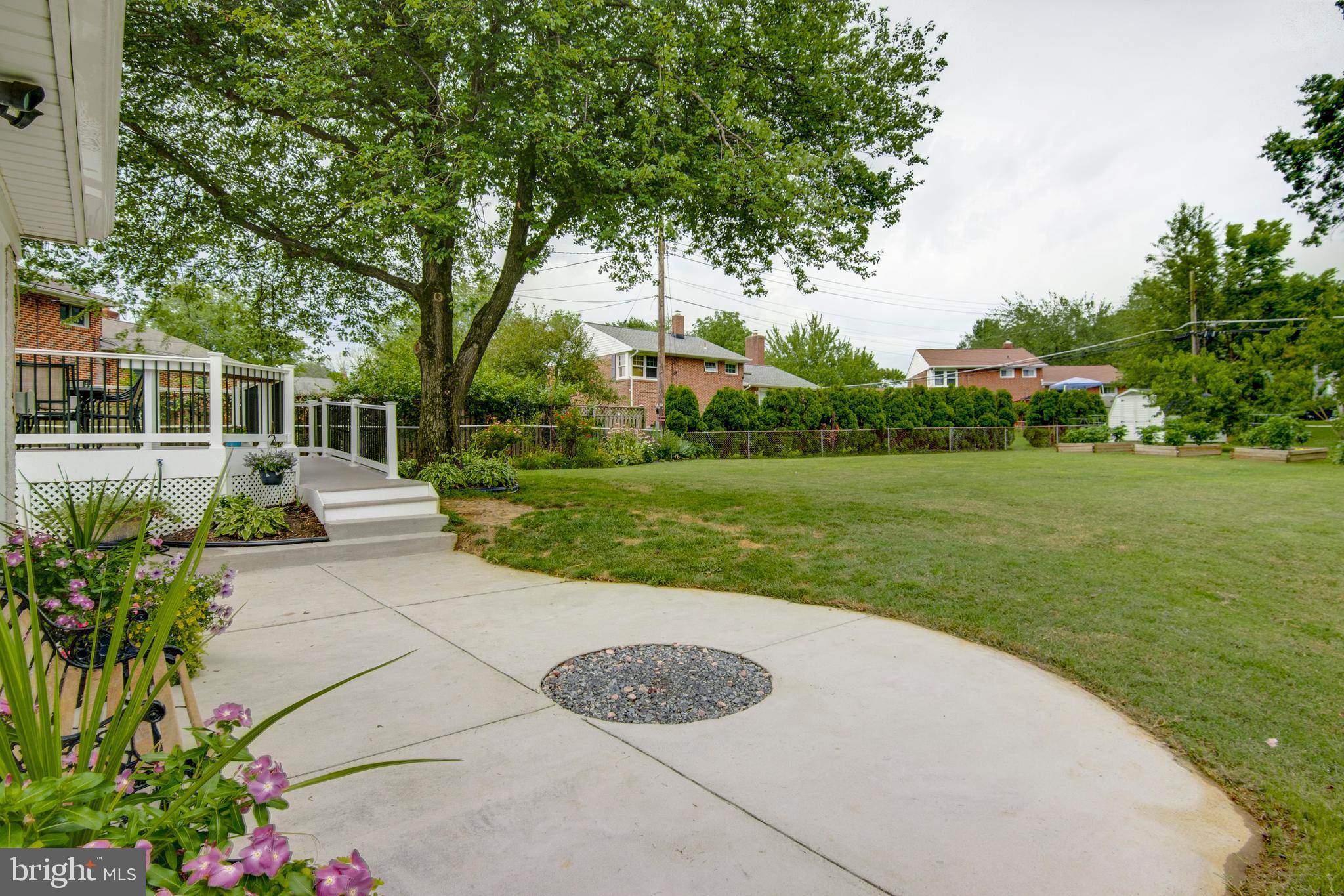 DULANEY VILLAGE - Residential