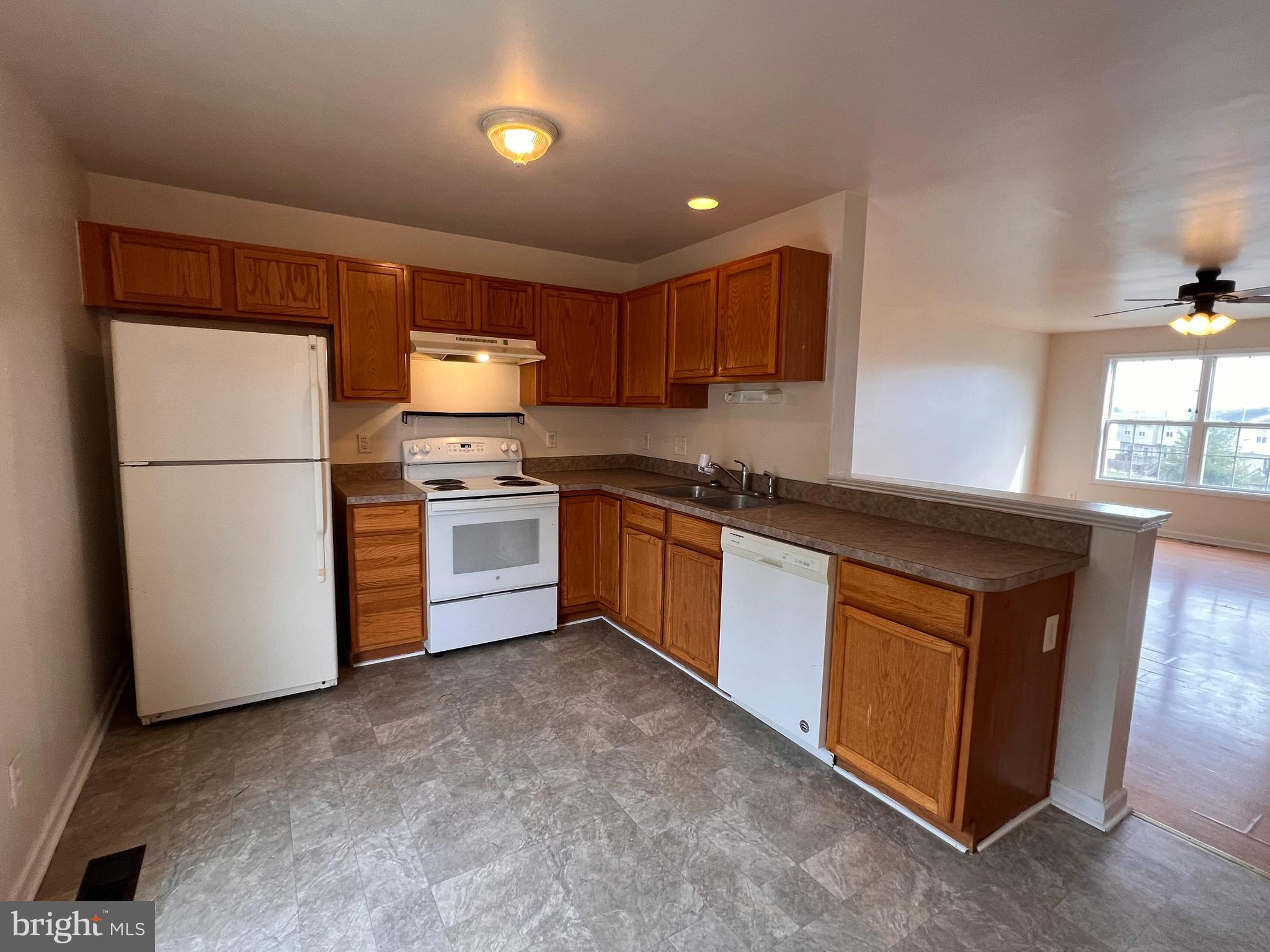 MILLS FARM - Residential Lease