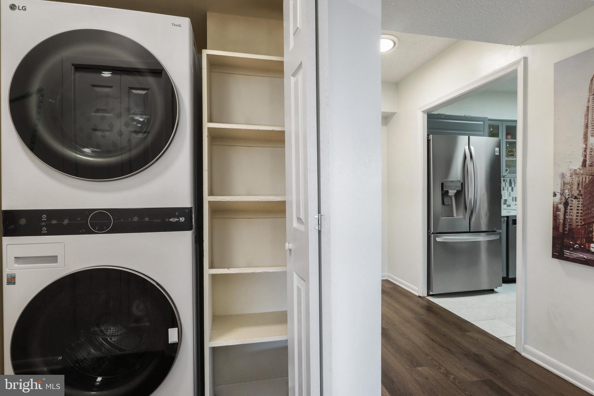 SKYLINE SQUARE CONDO - Residential