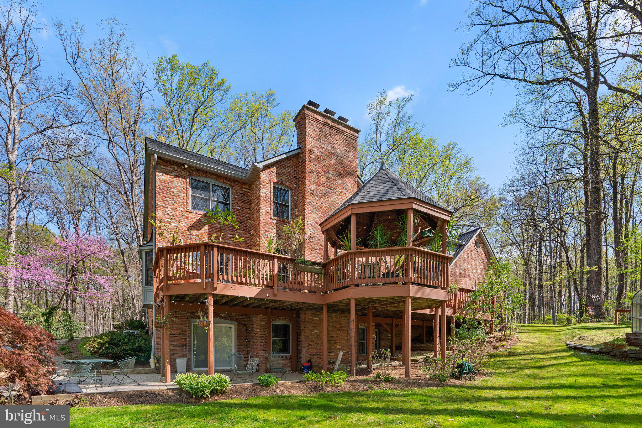 ASHTON OAKS - Residential