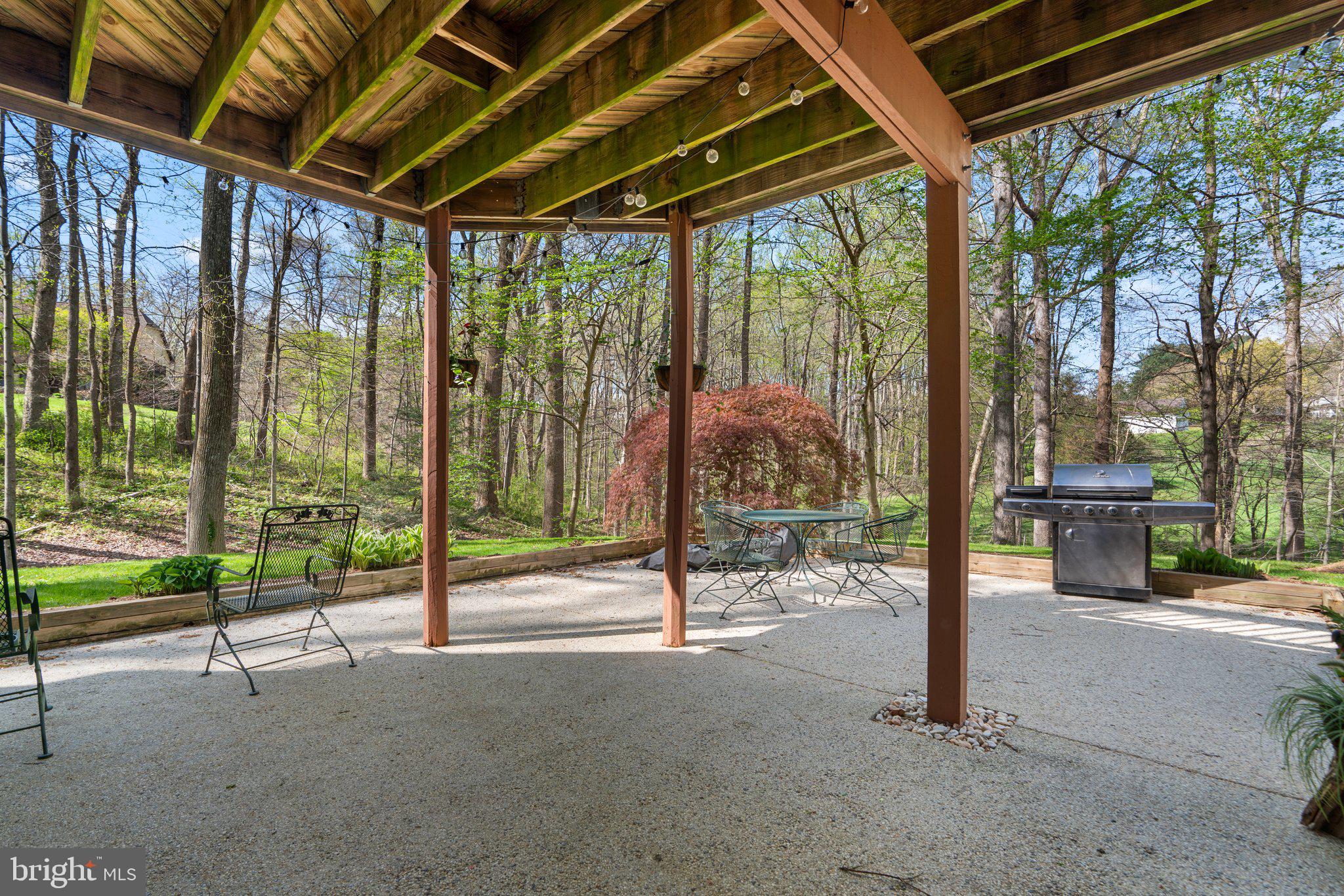 ASHTON OAKS - Residential