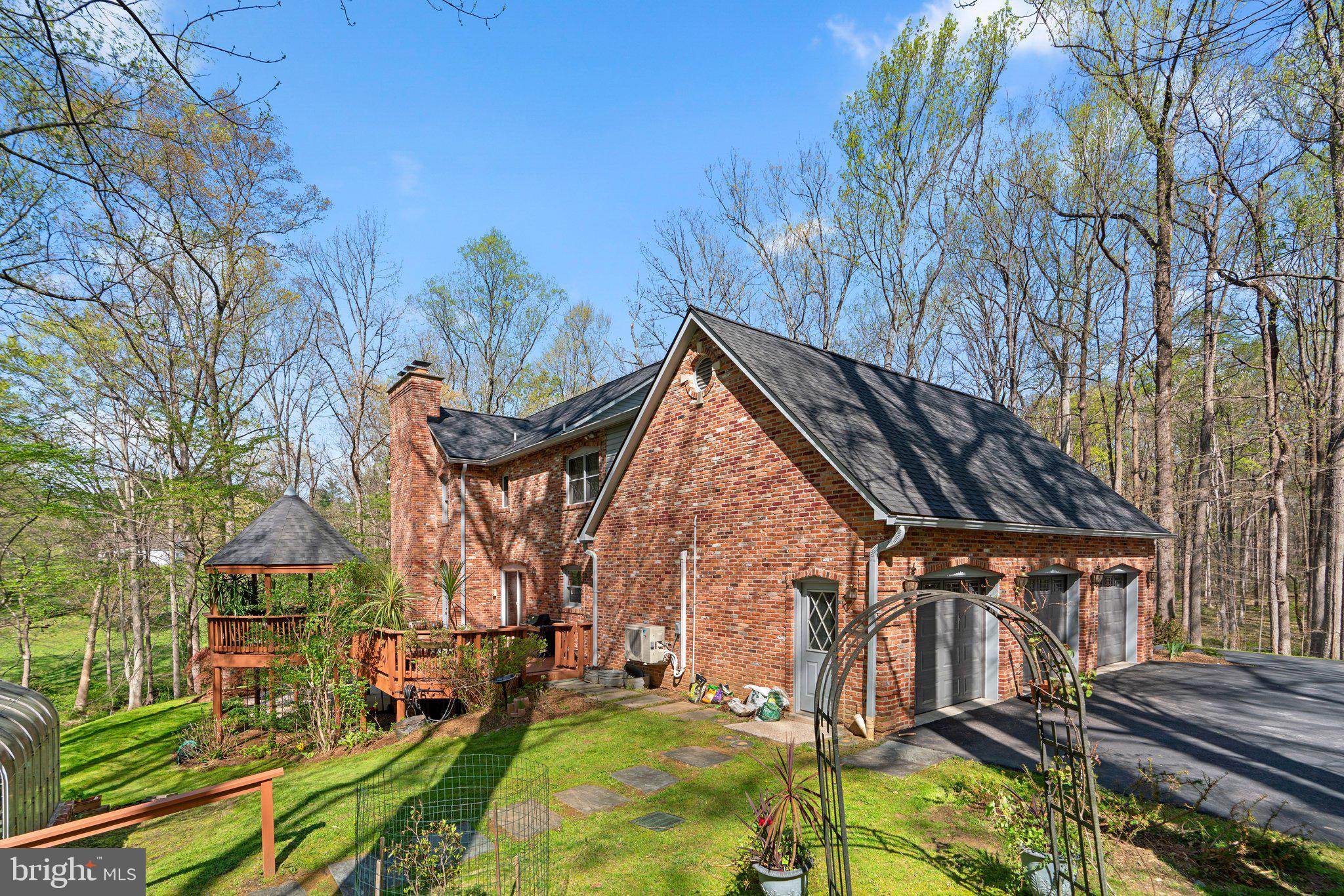 ASHTON OAKS - Residential