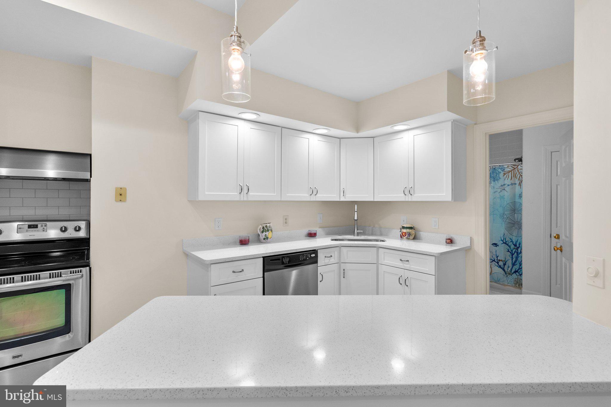 ASHTON OAKS - Residential