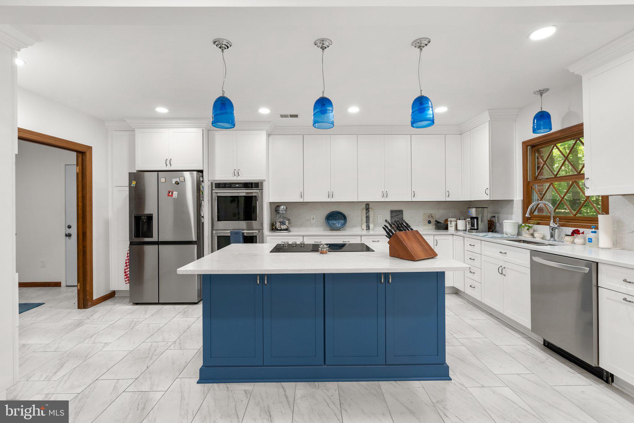 ASHTON OAKS - Residential