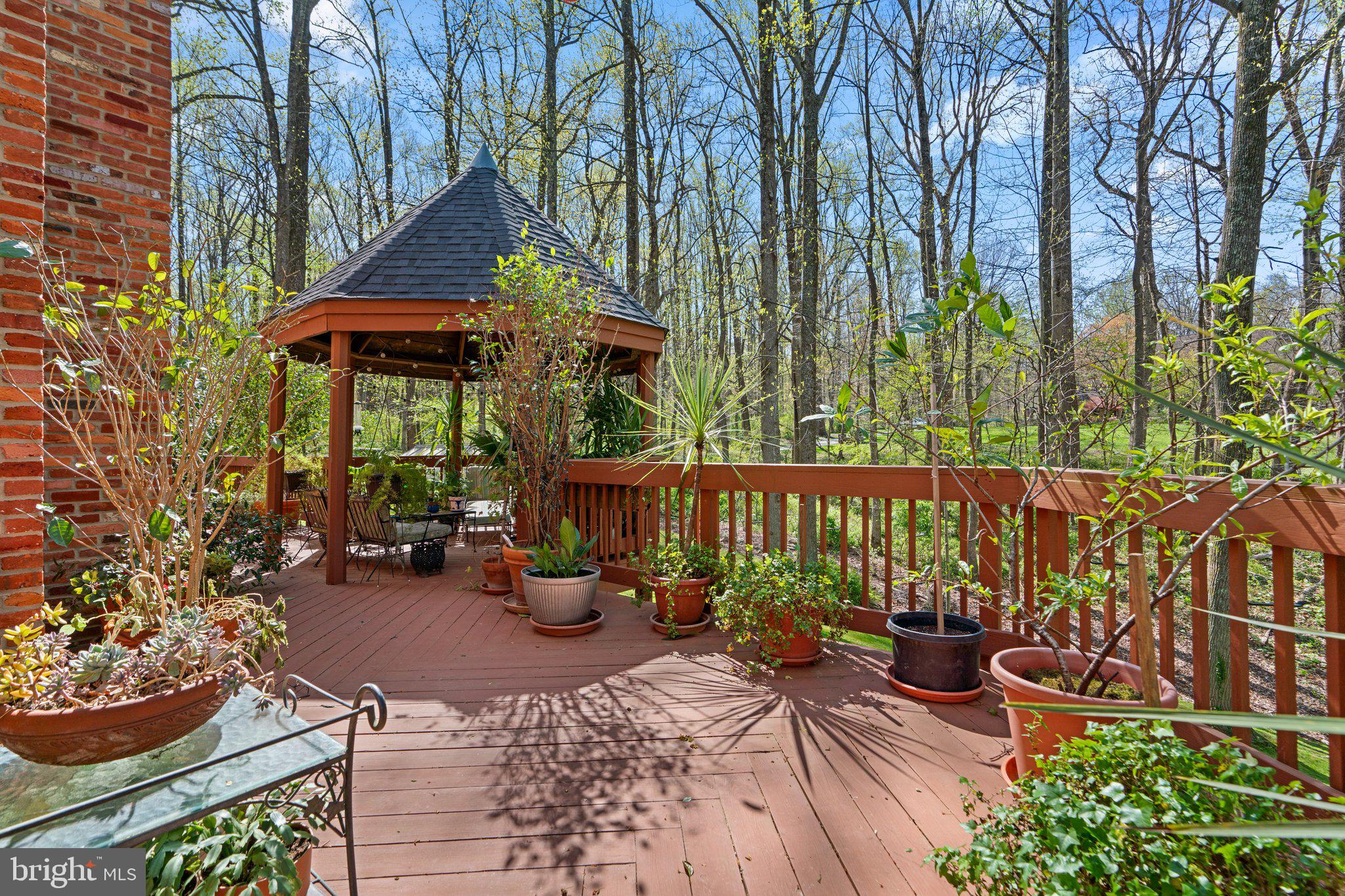 ASHTON OAKS - Residential