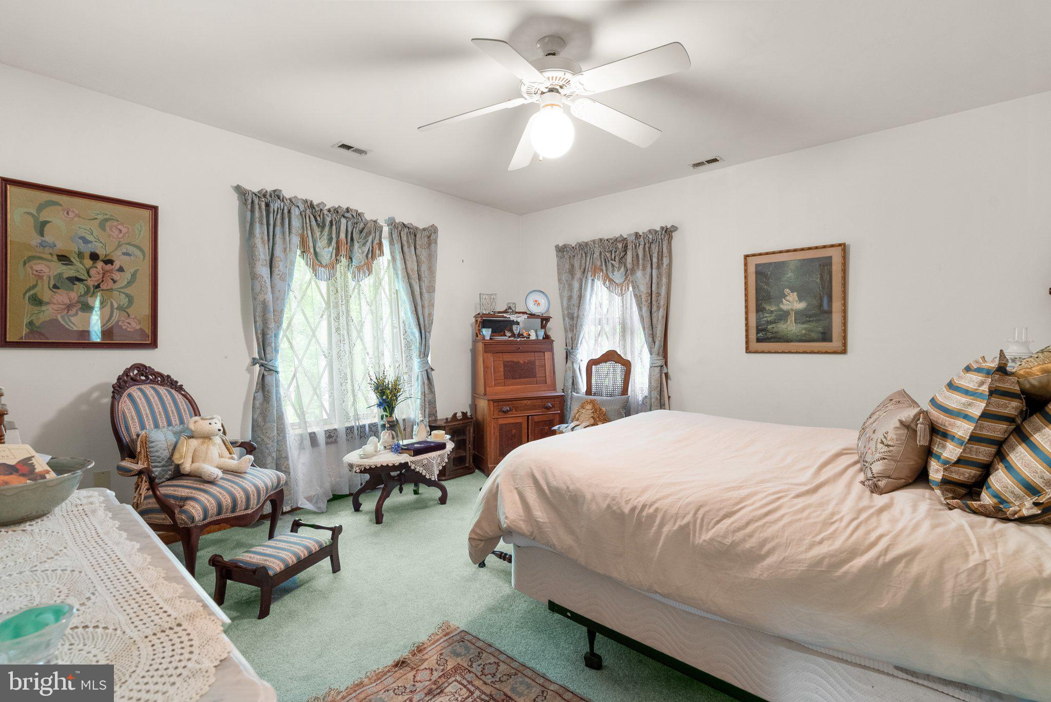 ASHTON OAKS - Residential