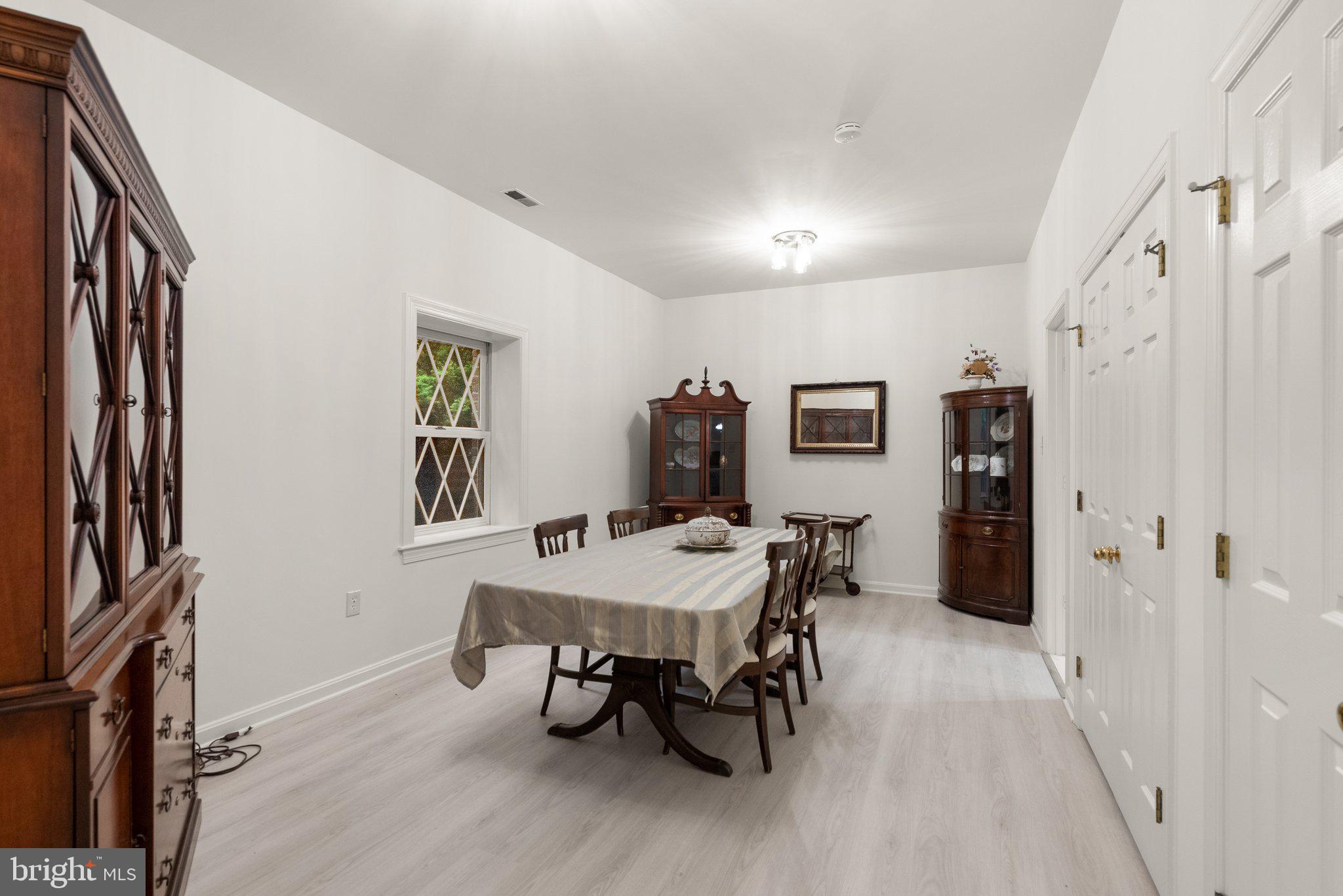 ASHTON OAKS - Residential