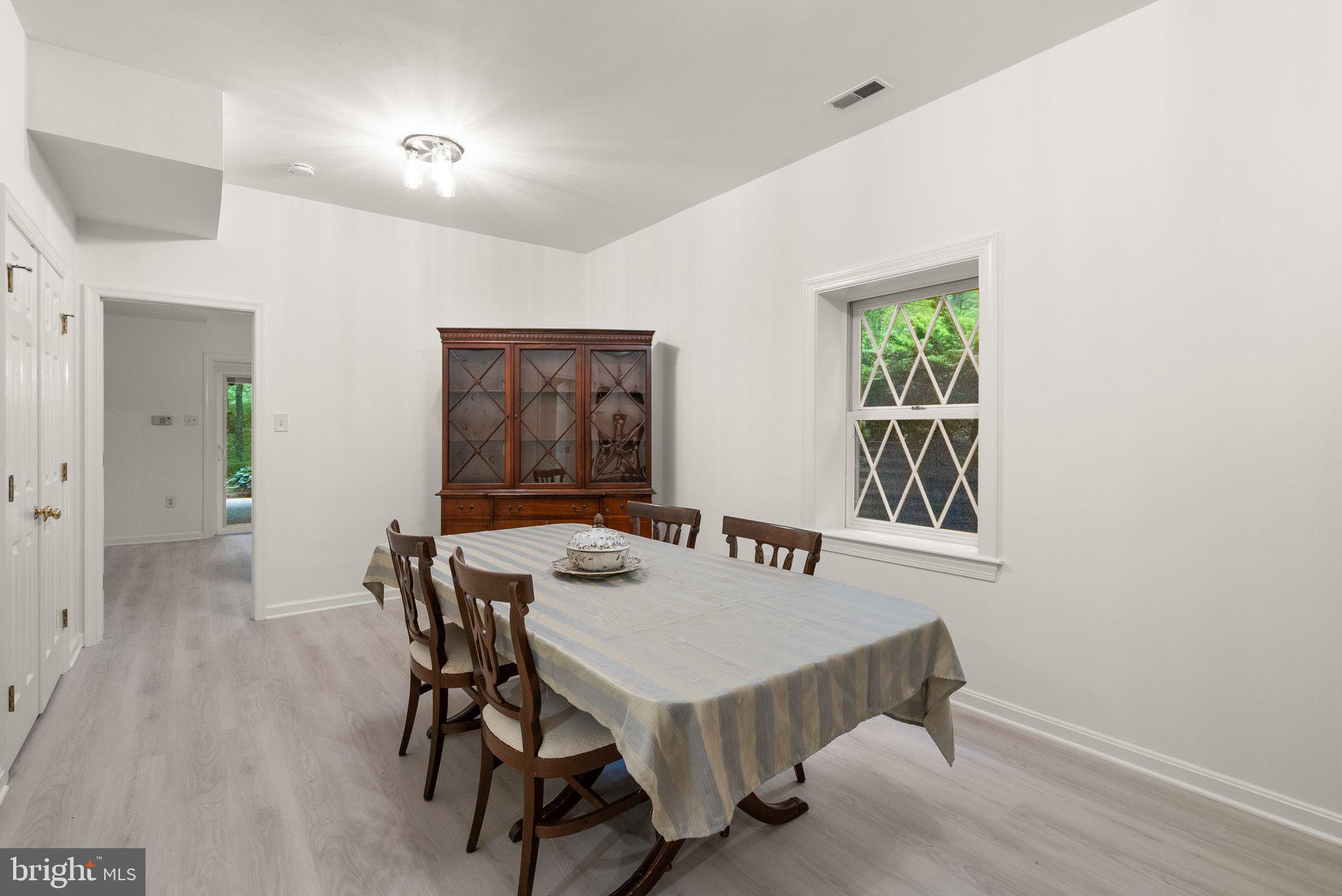 ASHTON OAKS - Residential