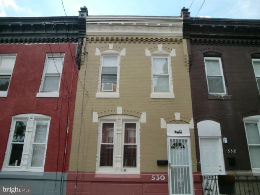 Nicely renovated 5 bedroom and 2 full baths in South Philly, property has new kitchen and 2 modern tiled bathrooms. Very large home has new flooring with fifth bedroom and full bath on first floor. New lights, high ceilings and new kitchen cabinets, finished basment property is currently rented for 1050 per month, tenants will stay or leave. Homeowners welcome, all grants and FHA is fine or keep in as a rental. All offers will be presented, ez to show and see.