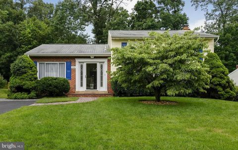 Photo of 9282 Bayberry Avenue, MANASSAS, VA 20110 (MLS # VAMN2010182)