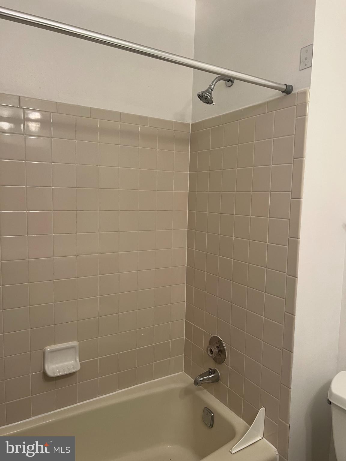 GOLF COURSE SQUARE - Residential Lease